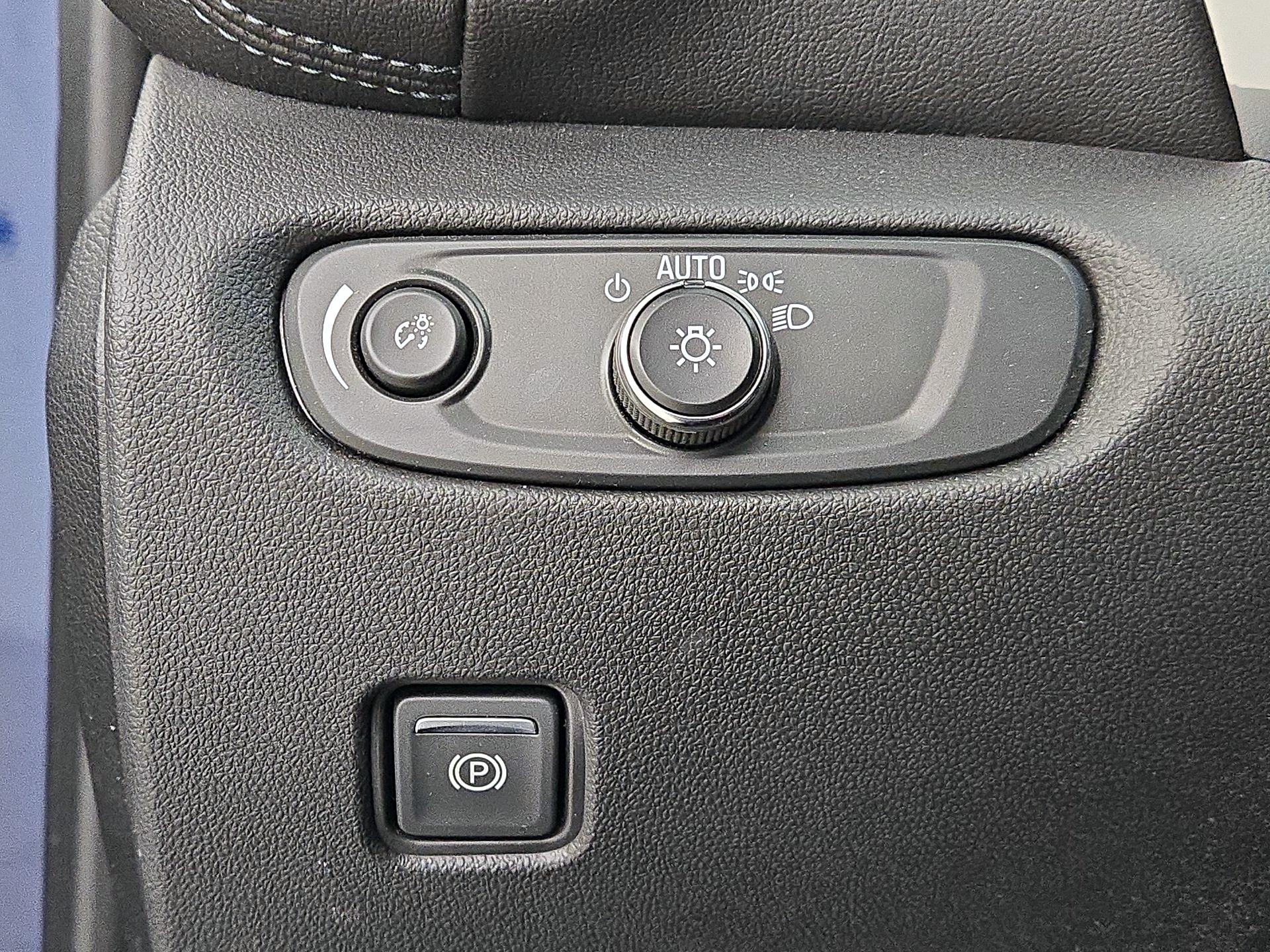 Thumbnail: 2022 Chevrolet Blazer - 13