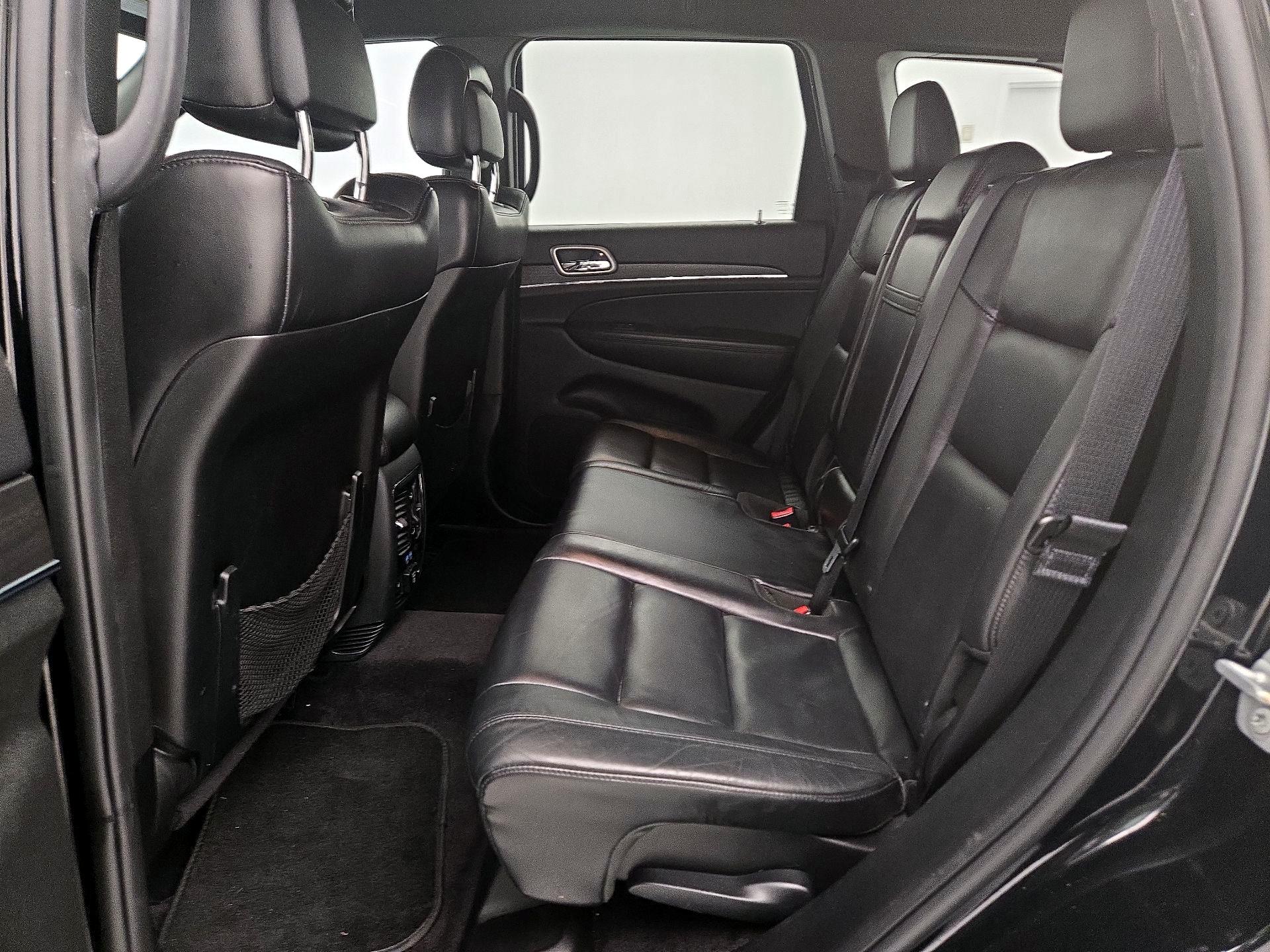 Thumbnail: 2018 Jeep Grand Cherokee - 19