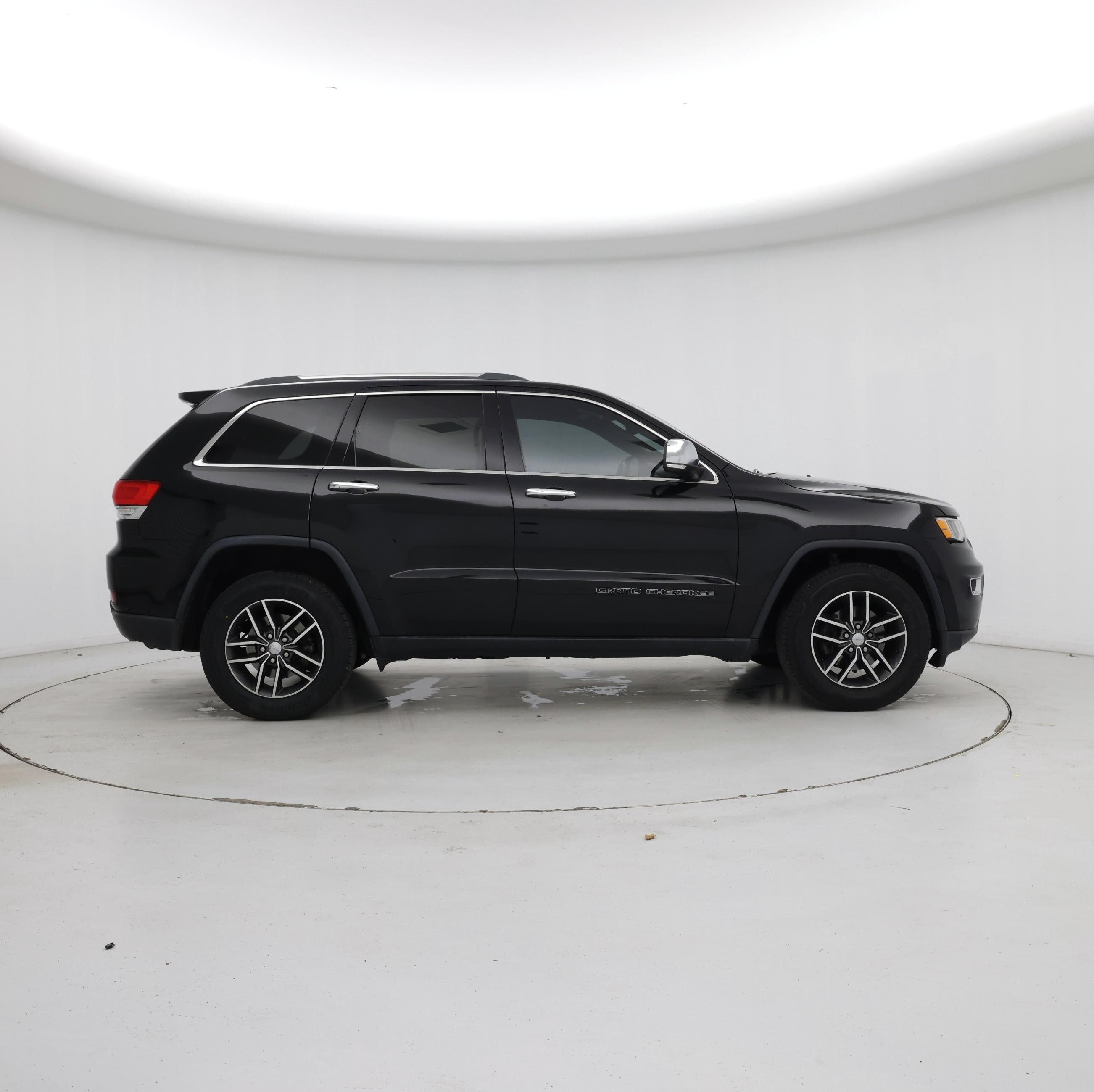 Thumbnail: 2018 Jeep Grand Cherokee - 7