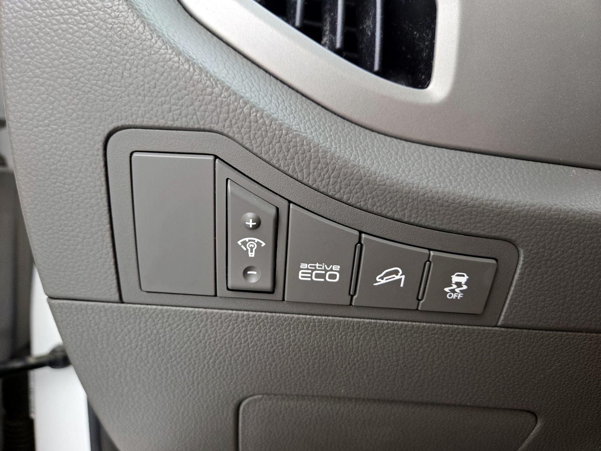 Thumbnail: 2015 Kia Sportage - 13