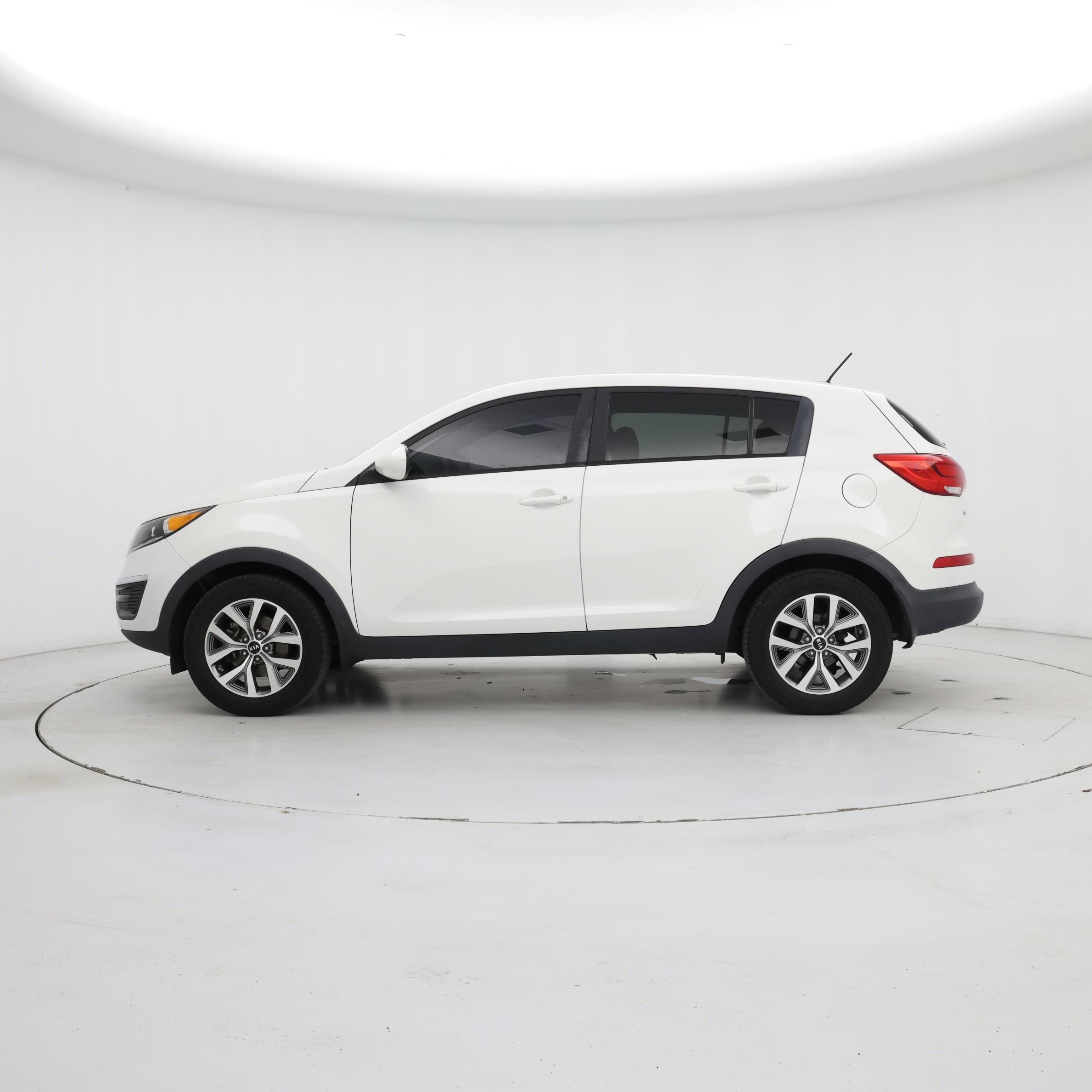 Thumbnail: 2015 Kia Sportage - 3