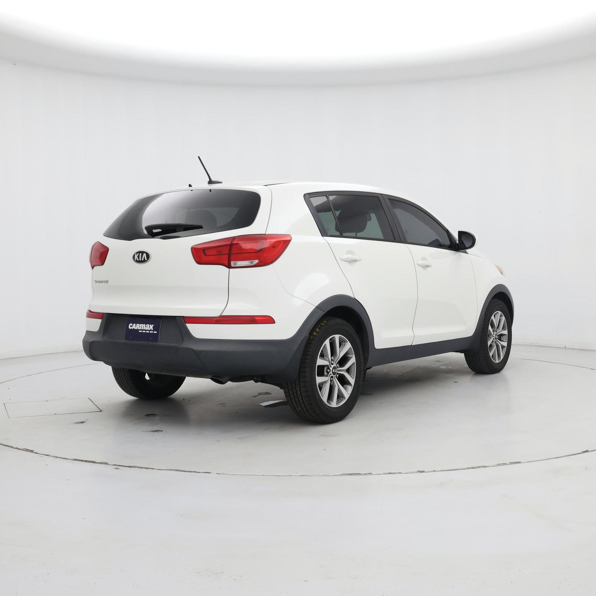 Thumbnail: 2015 Kia Sportage - 8