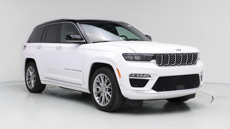 2022 Jeep Grand Cherokee Summit 4xe Hero Image