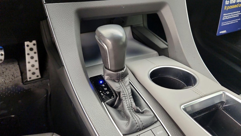 2020 Toyota Avalon XSE 17