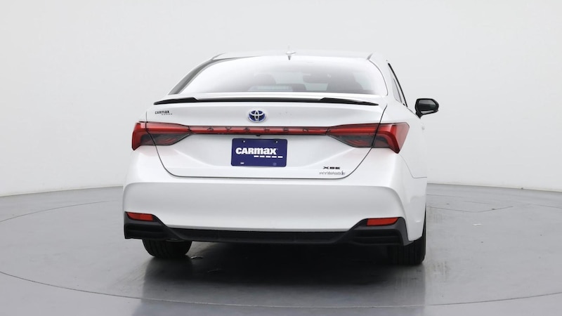 2020 Toyota Avalon XSE 2