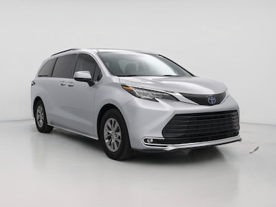 2021 Toyota Sienna XLE -
                Madison, TN