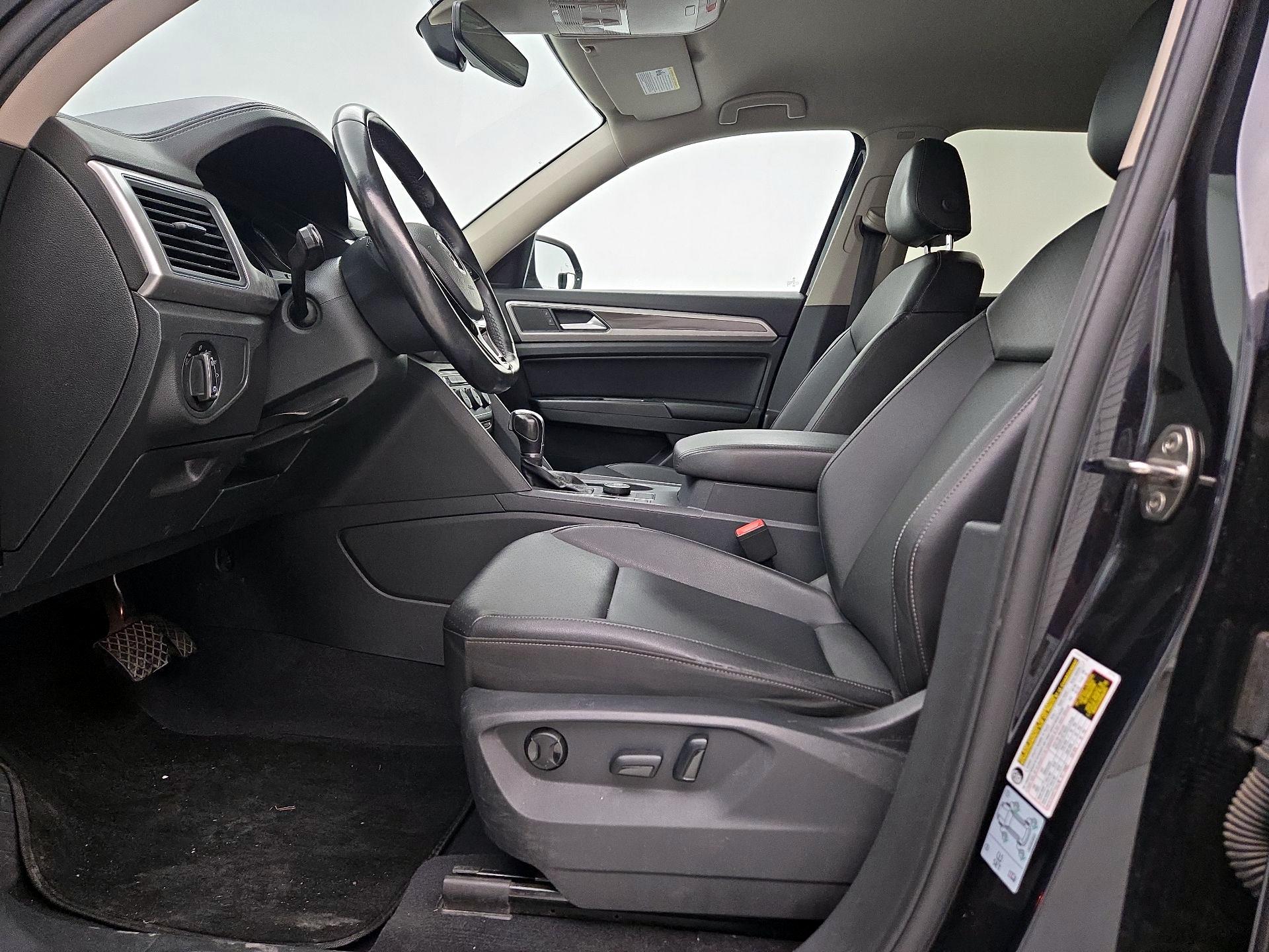 Thumbnail: 2019 Volkswagen Atlas - 11