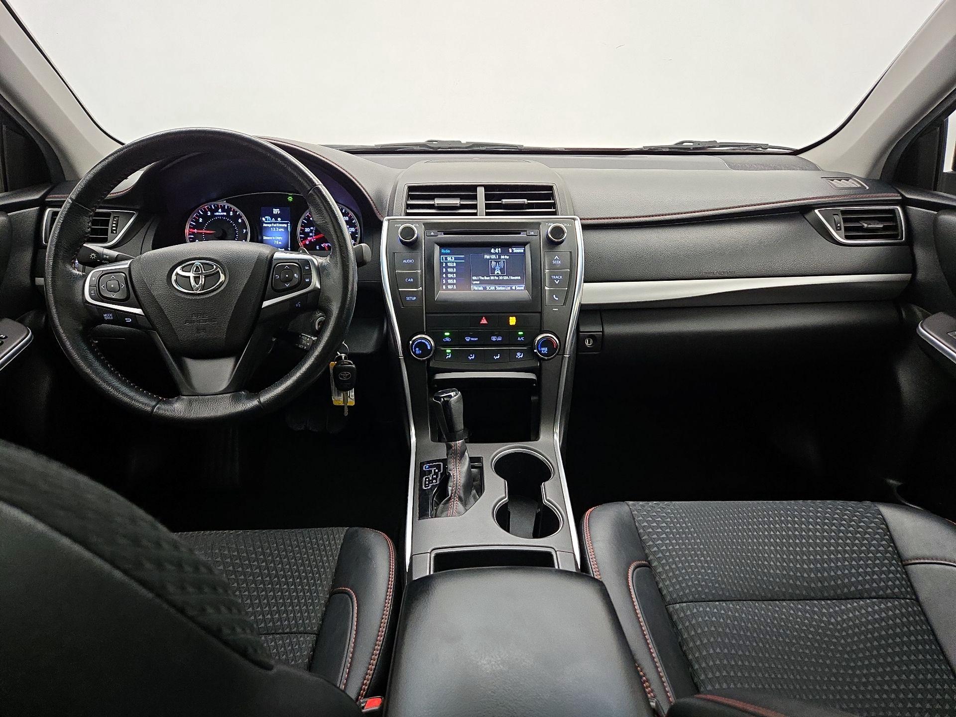 Thumbnail: 2015 Toyota Camry - 9