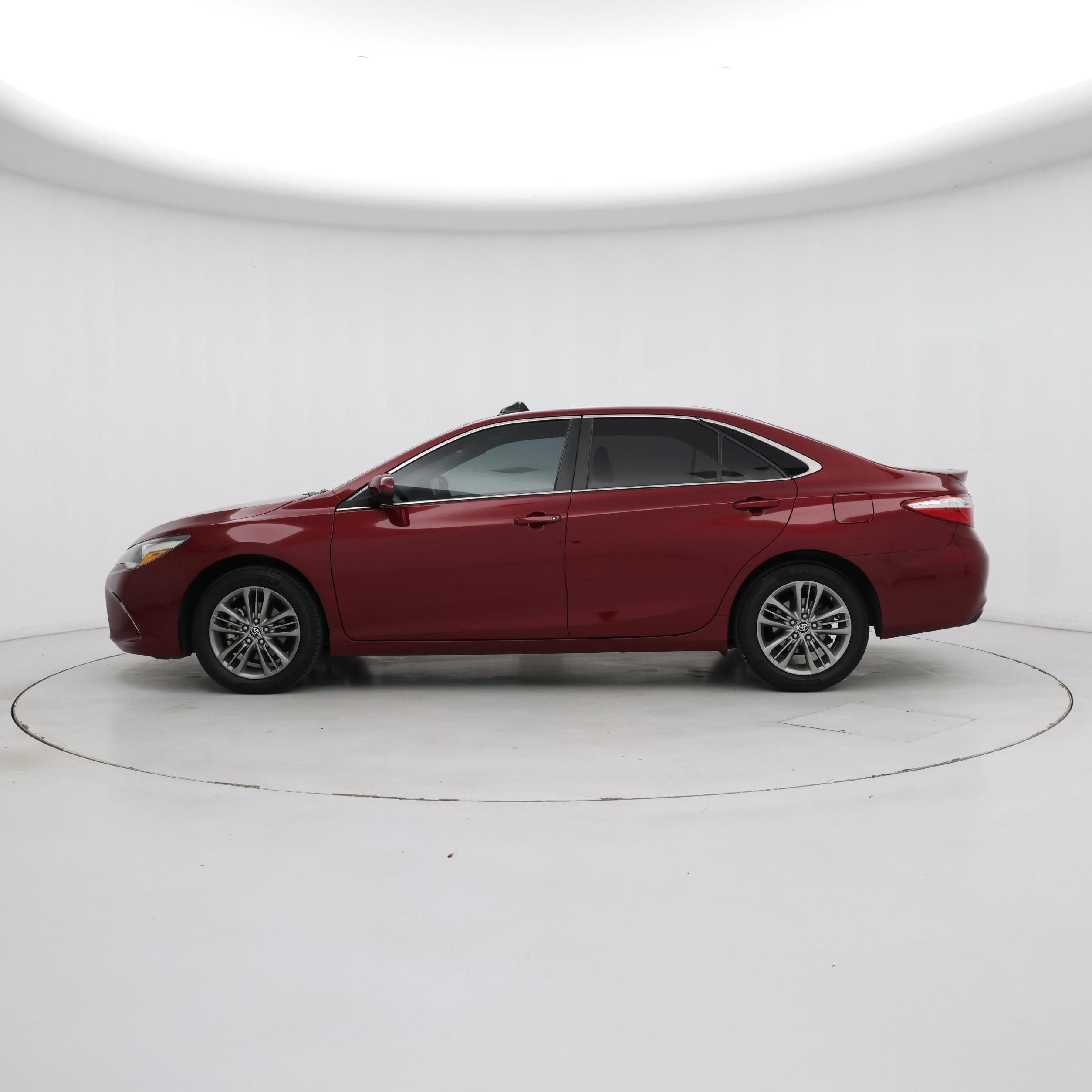 Thumbnail: 2015 Toyota Camry - 3