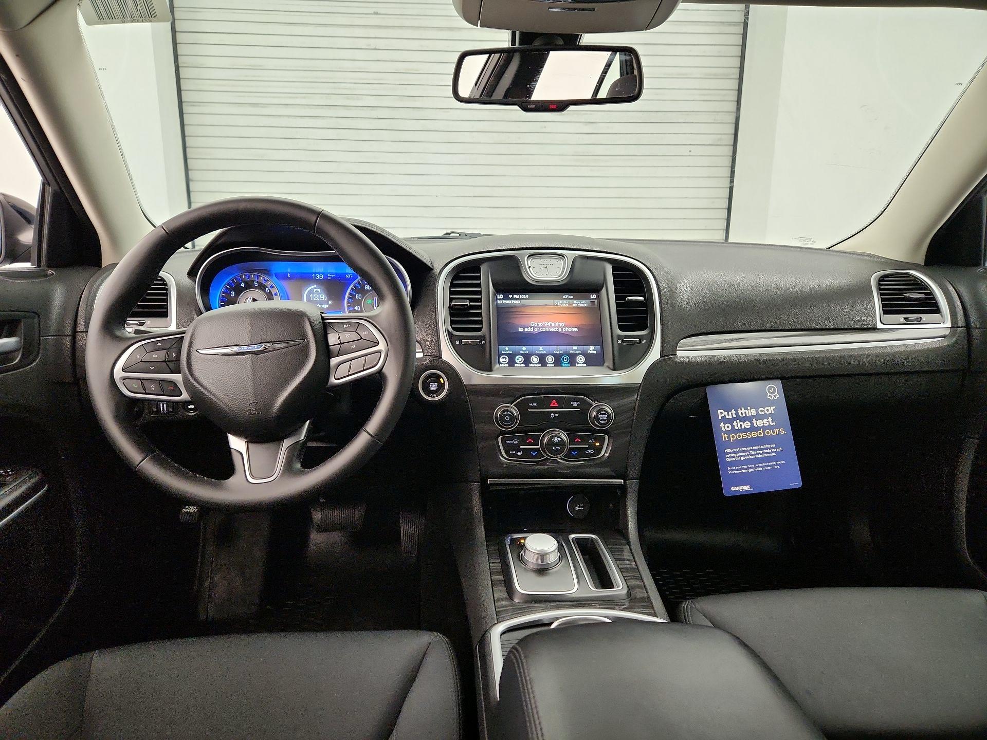 Thumbnail: 2021 Chrysler 300 - 9