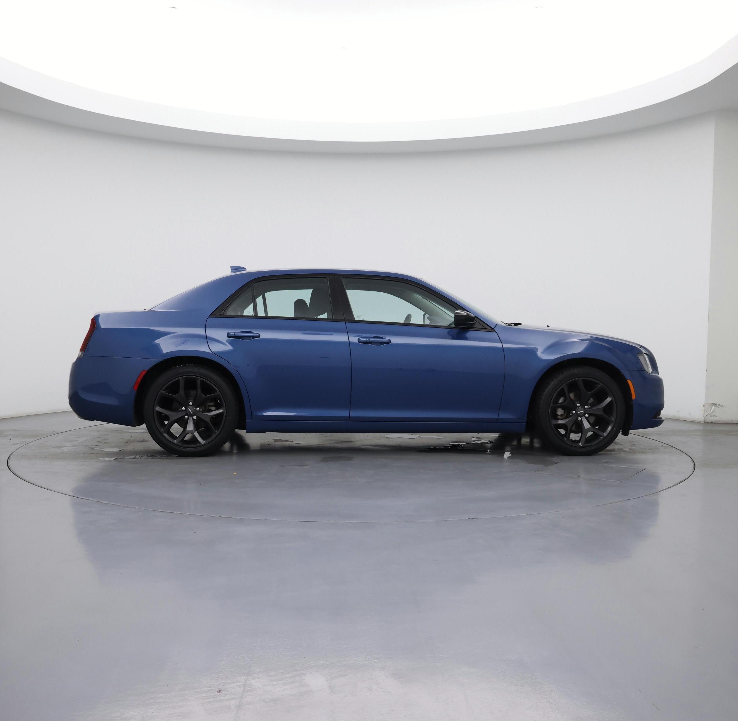 Thumbnail: 2021 Chrysler 300 - 7