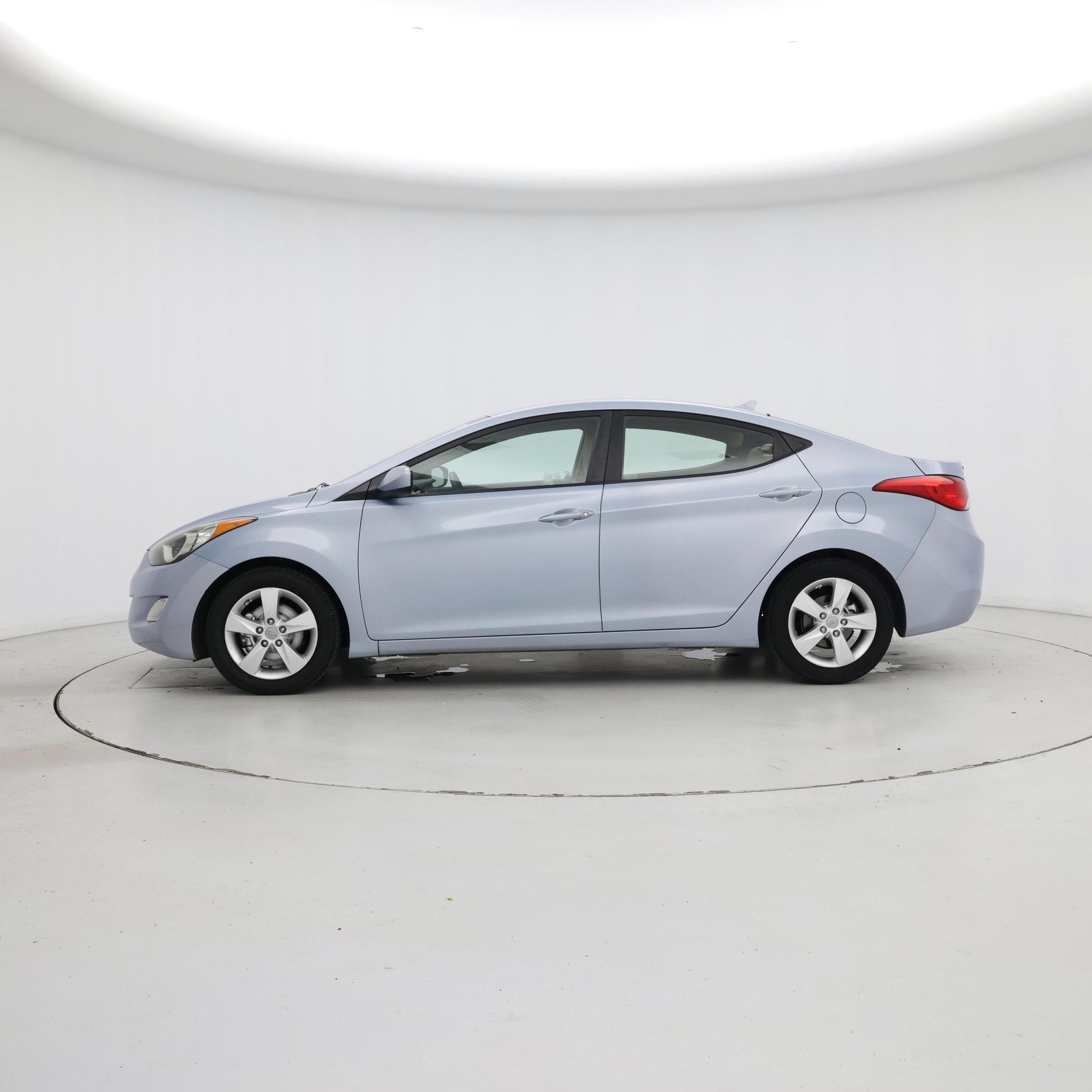 Thumbnail: 2013 Hyundai Elantra - 3