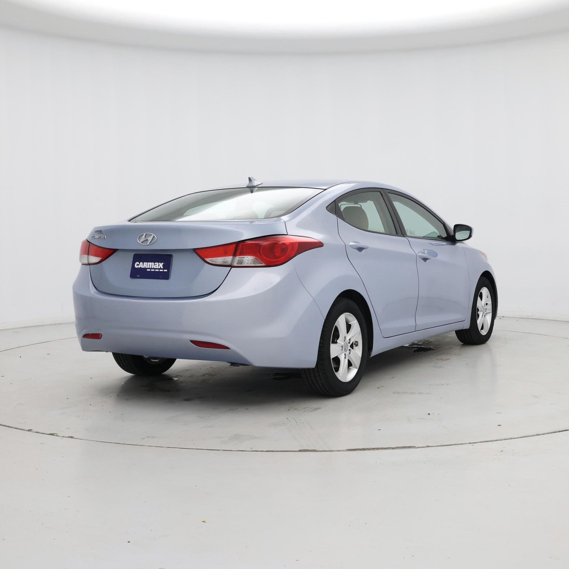 Thumbnail: 2013 Hyundai Elantra - 8