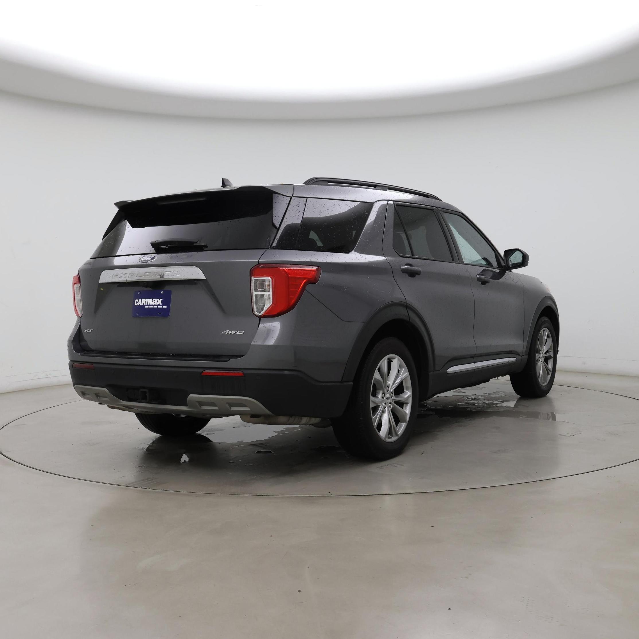 Thumbnail: 2021 Ford Explorer - 8