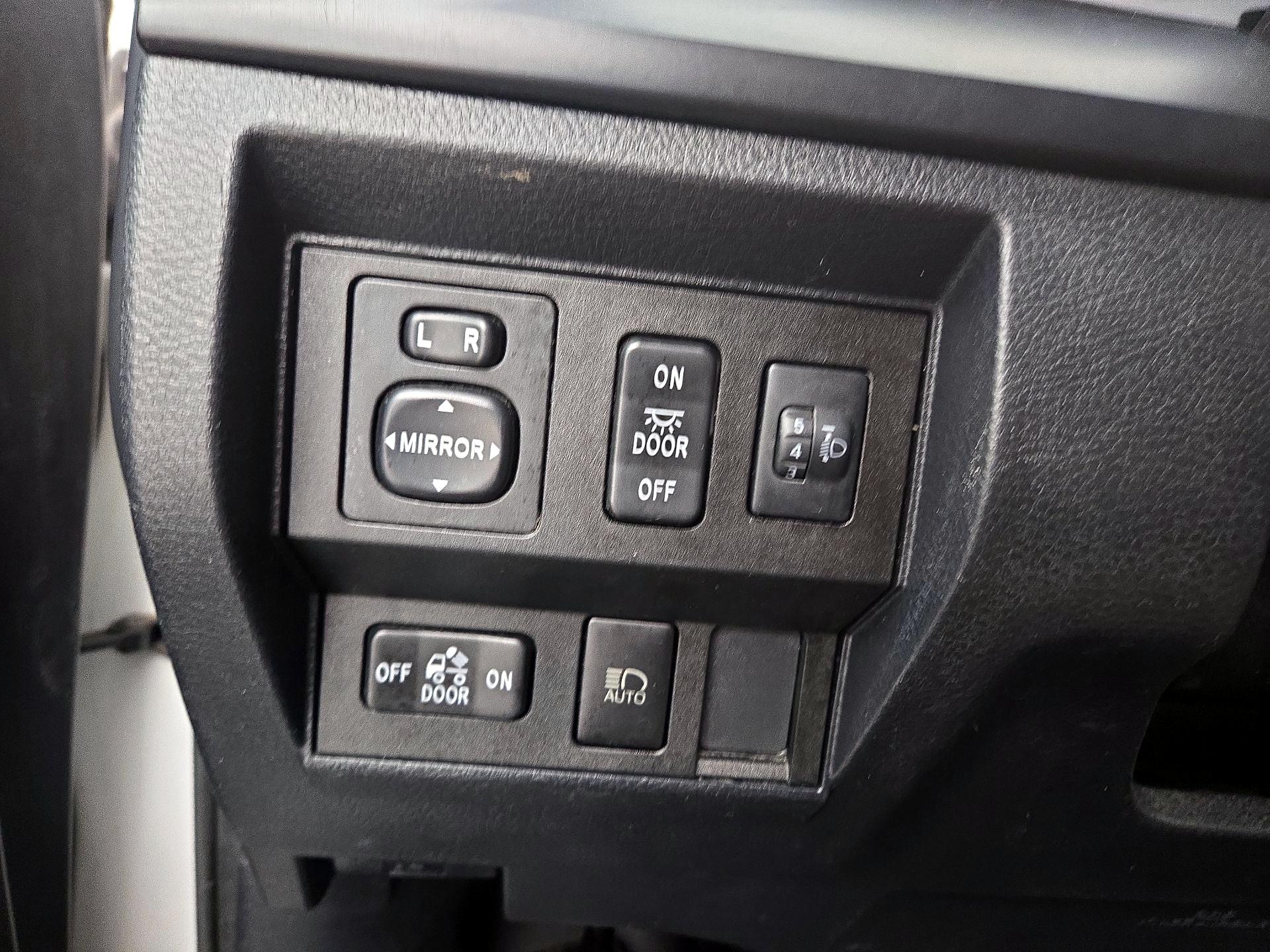 Thumbnail: 2019 Toyota Tundra - 13