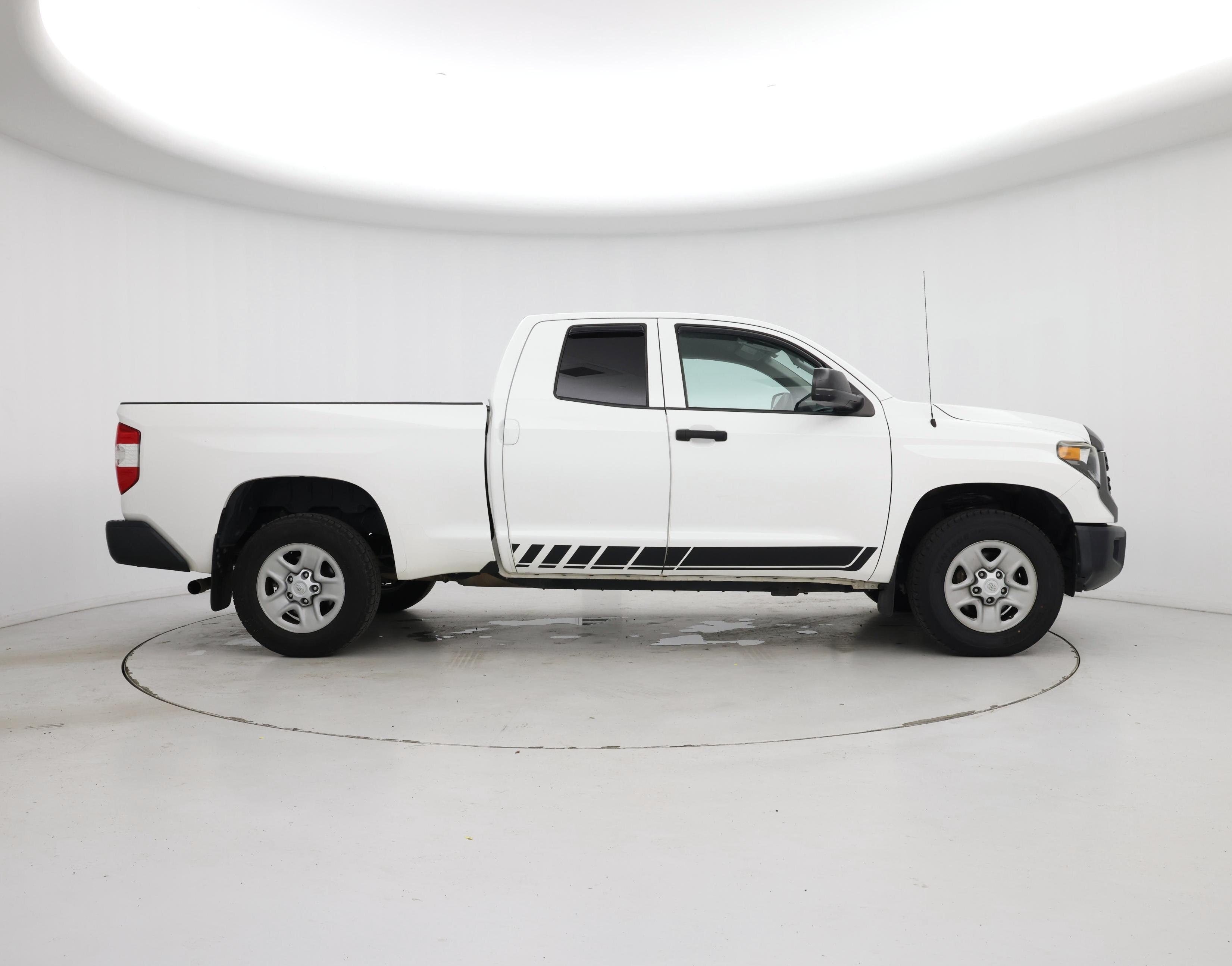 Thumbnail: 2019 Toyota Tundra - 7