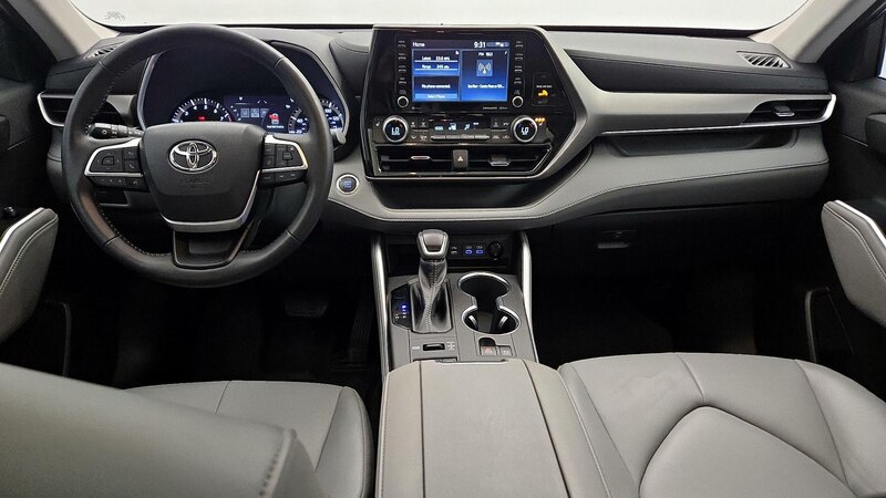 2022 Toyota Highlander XLE 9
