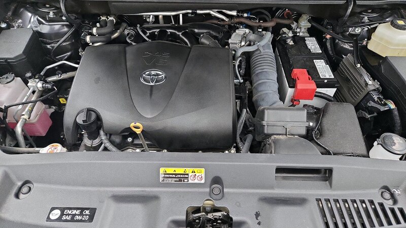 2022 Toyota Highlander XLE 24
