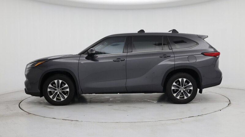 2022 Toyota Highlander XLE 3
