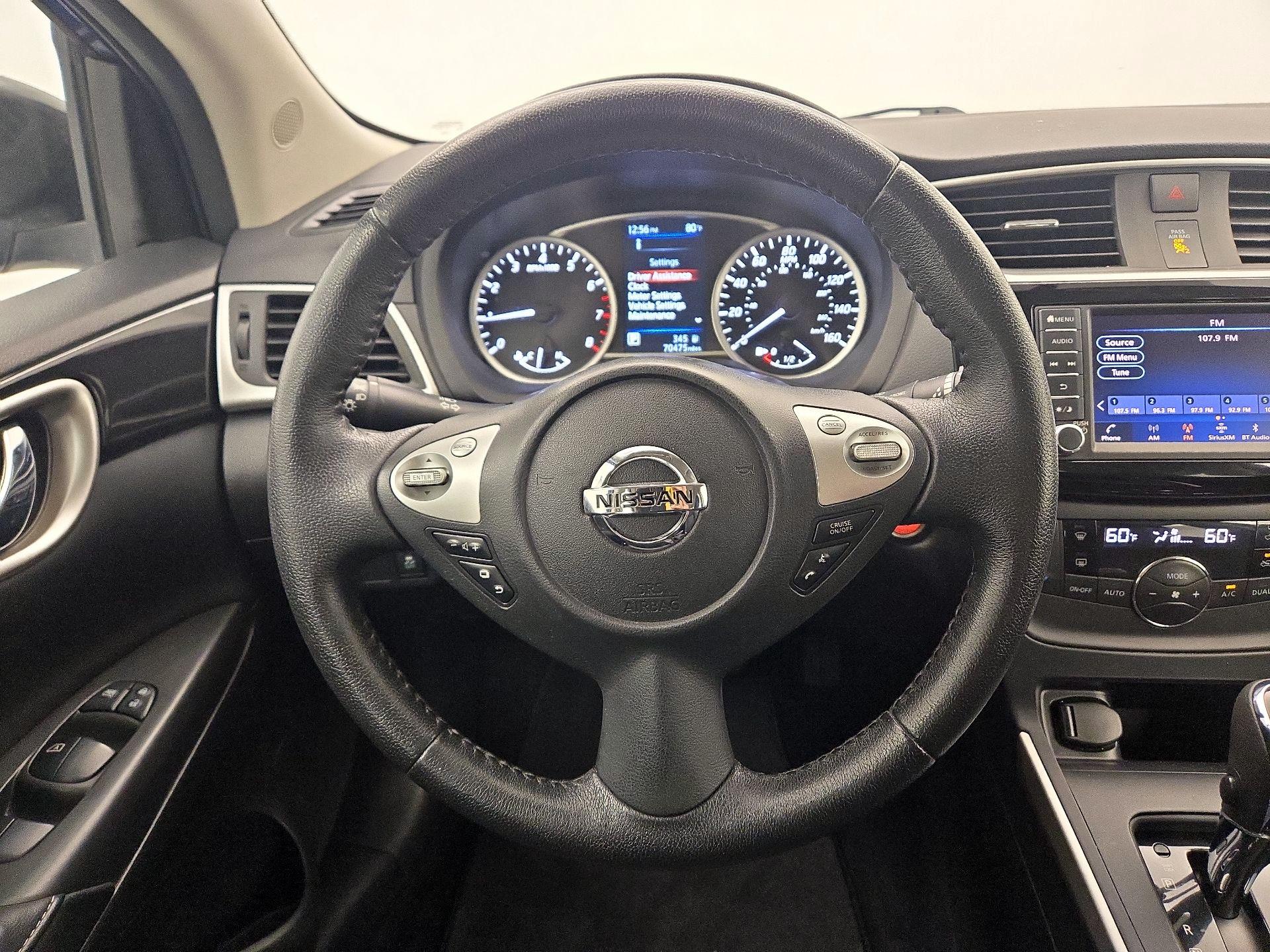 Thumbnail: 2019 Nissan Sentra - 10