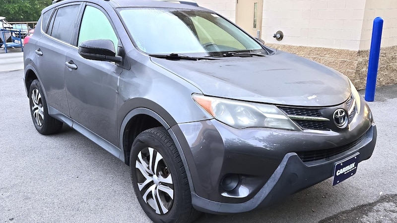 2015 Toyota RAV4 LE Hero Image