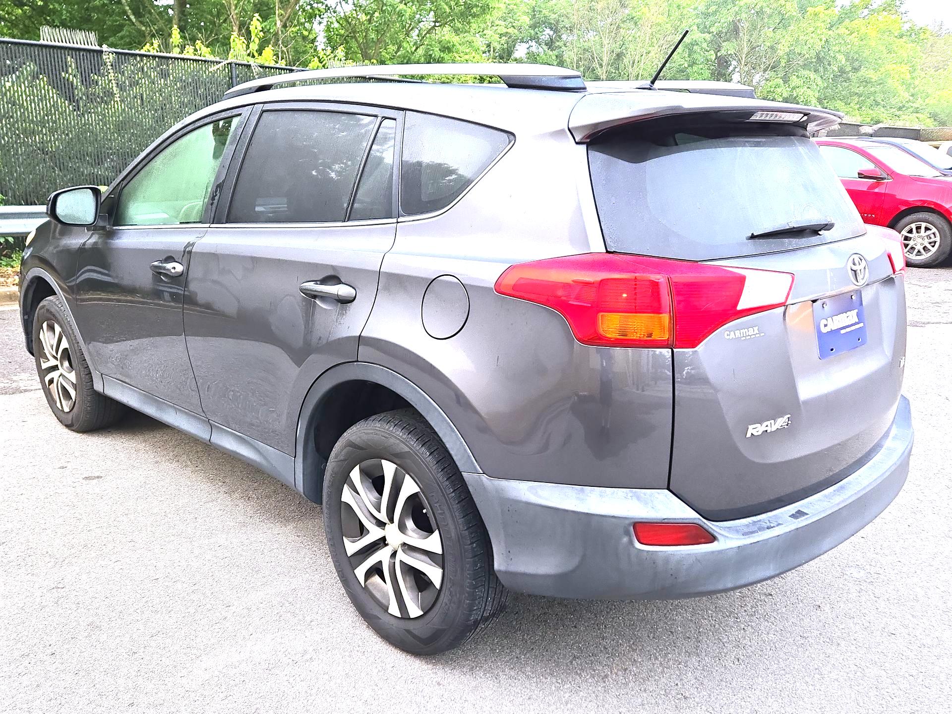 Thumbnail: 2015 Toyota RAV4 - 7