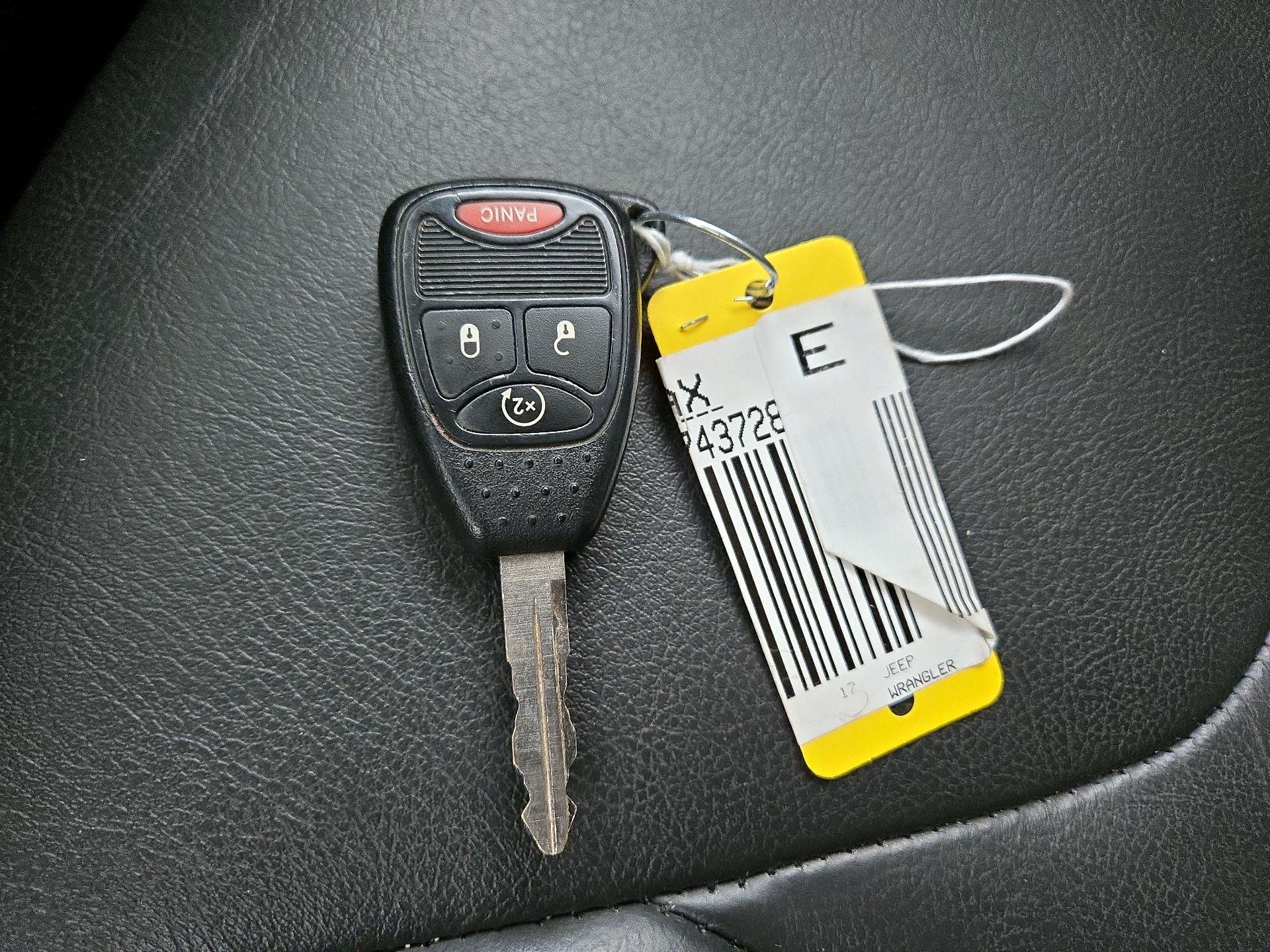 Thumbnail: 2017 Jeep Wrangler - 20