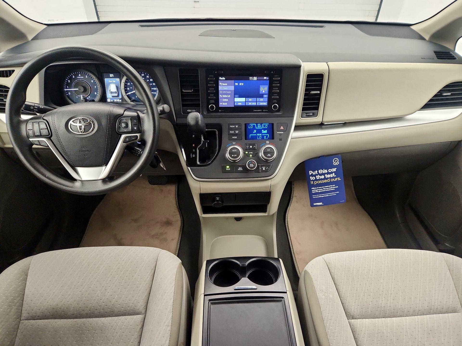 Thumbnail: 2020 Toyota Sienna - 9