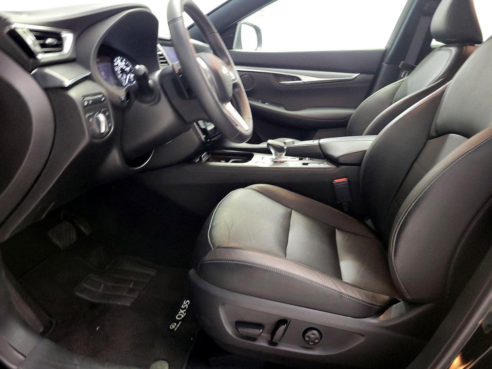 Thumbnail: 2023 INFINITI QX55 - 11