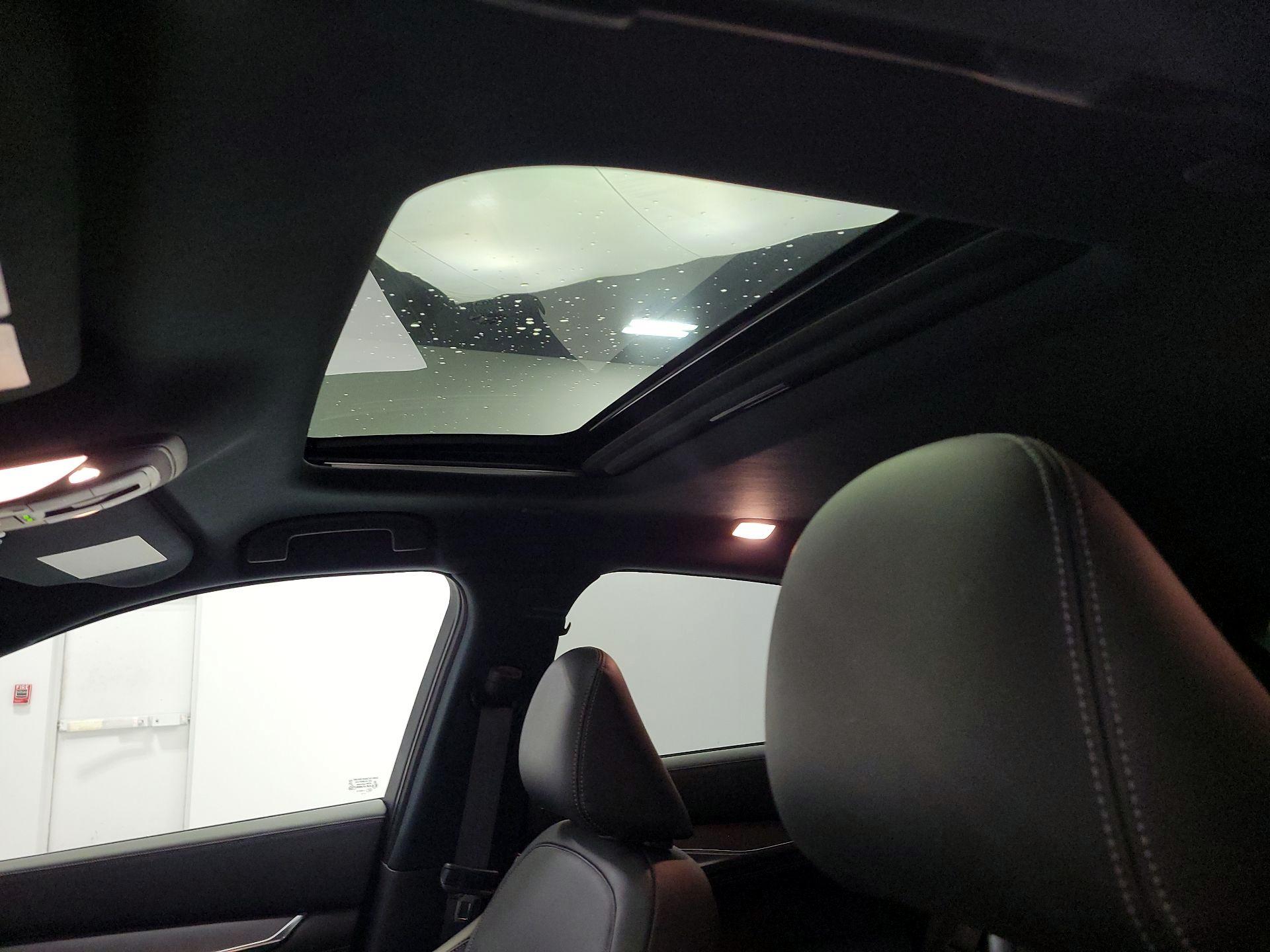 Thumbnail: 2023 INFINITI QX55 - 19