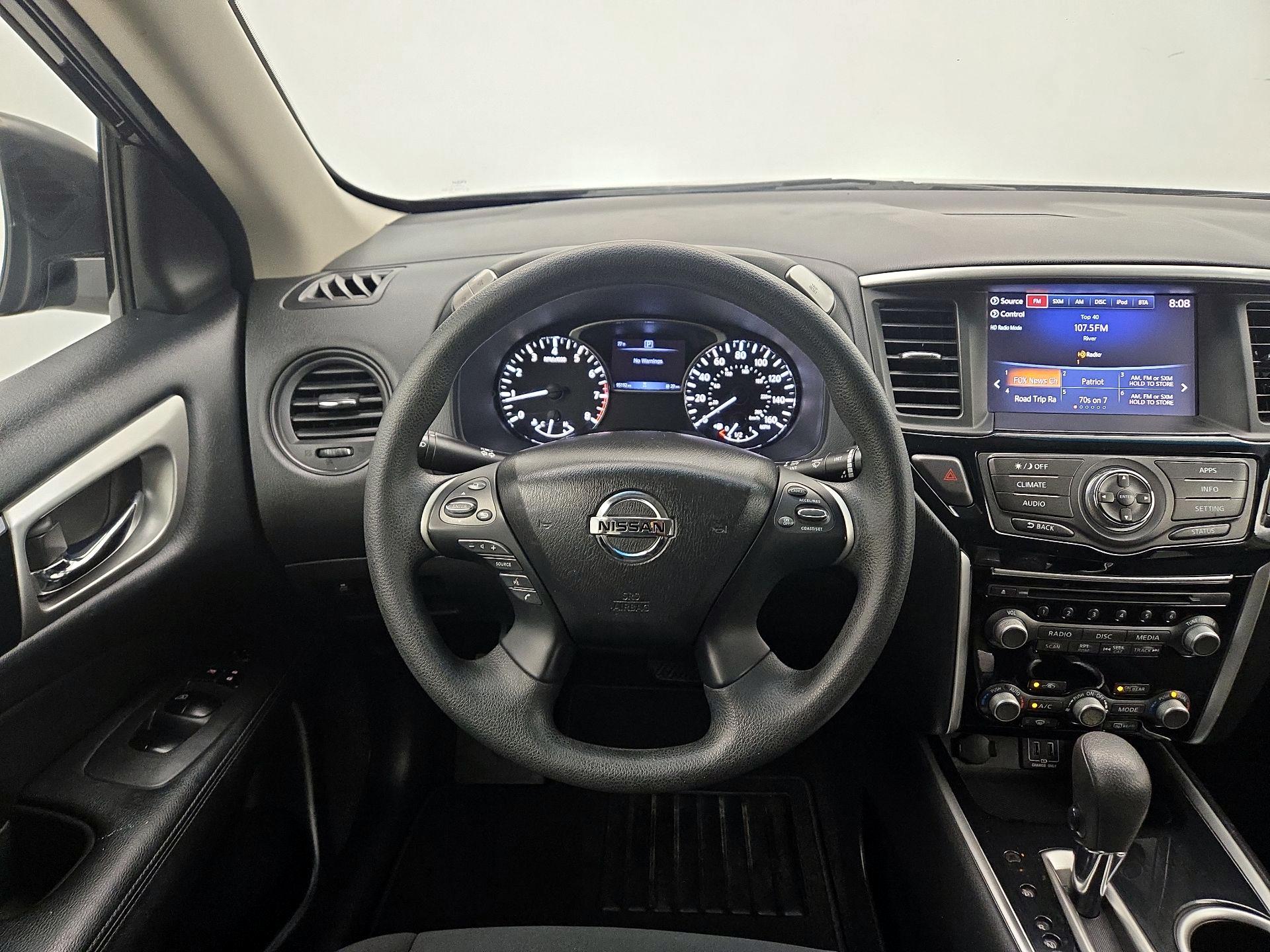 Thumbnail: 2018 Nissan Pathfinder - 10