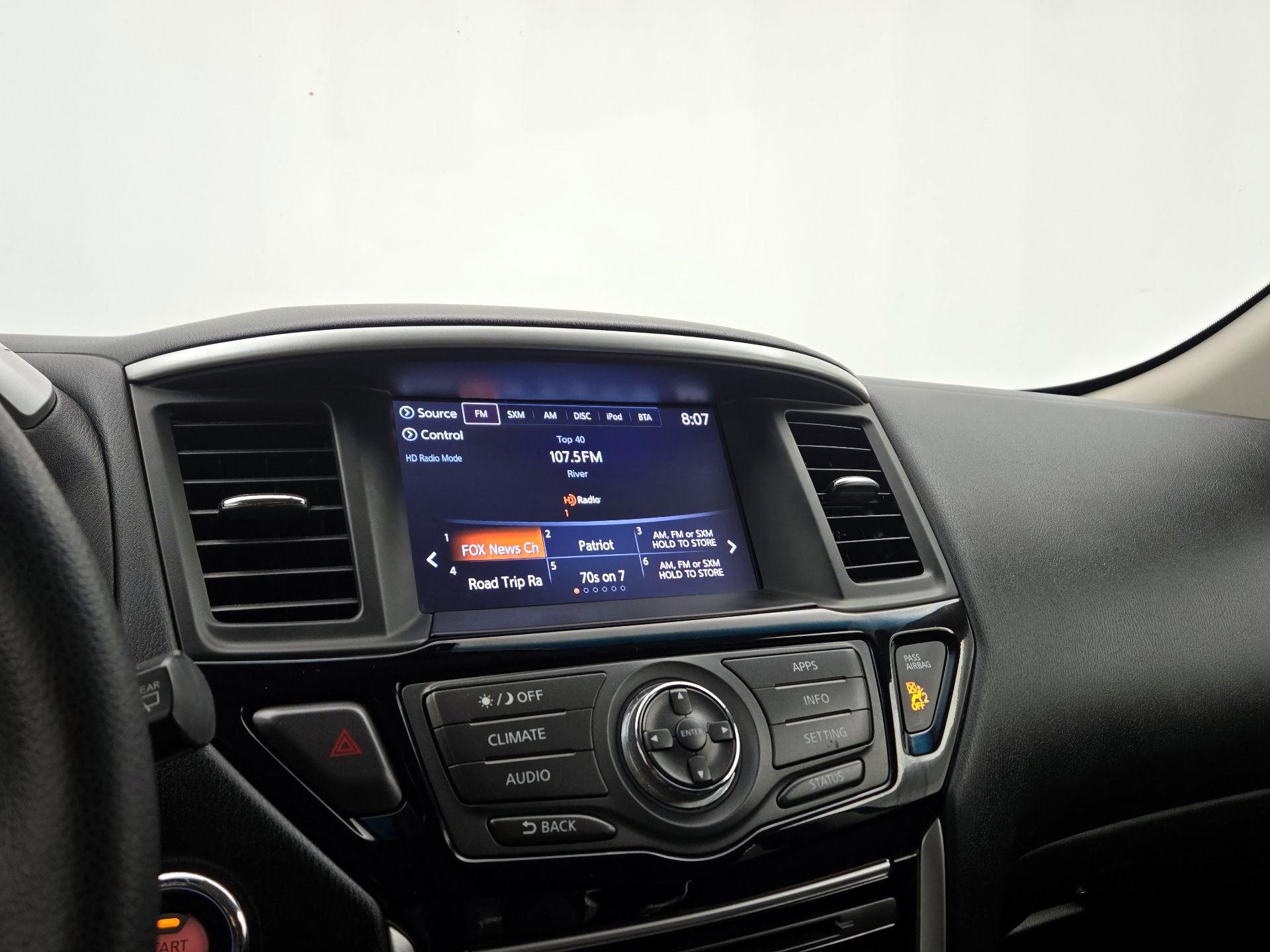 Thumbnail: 2018 Nissan Pathfinder - 15