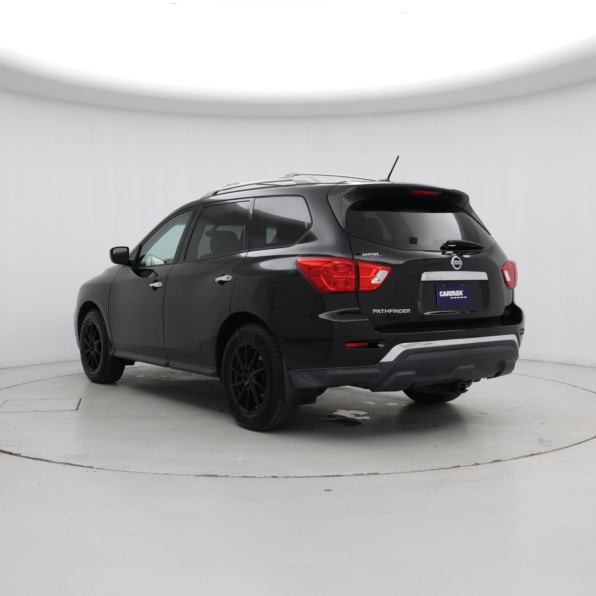 Thumbnail: 2018 Nissan Pathfinder - 2