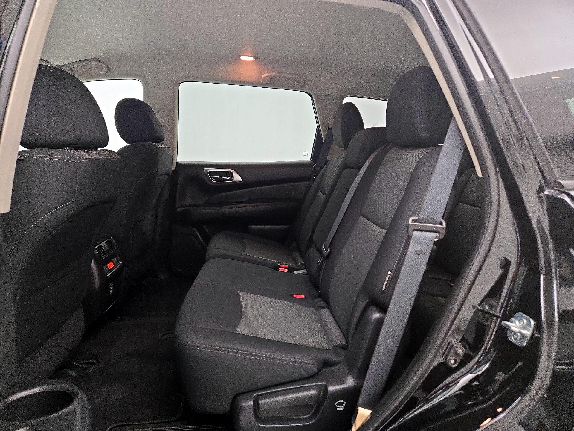 Thumbnail: 2018 Nissan Pathfinder - 19