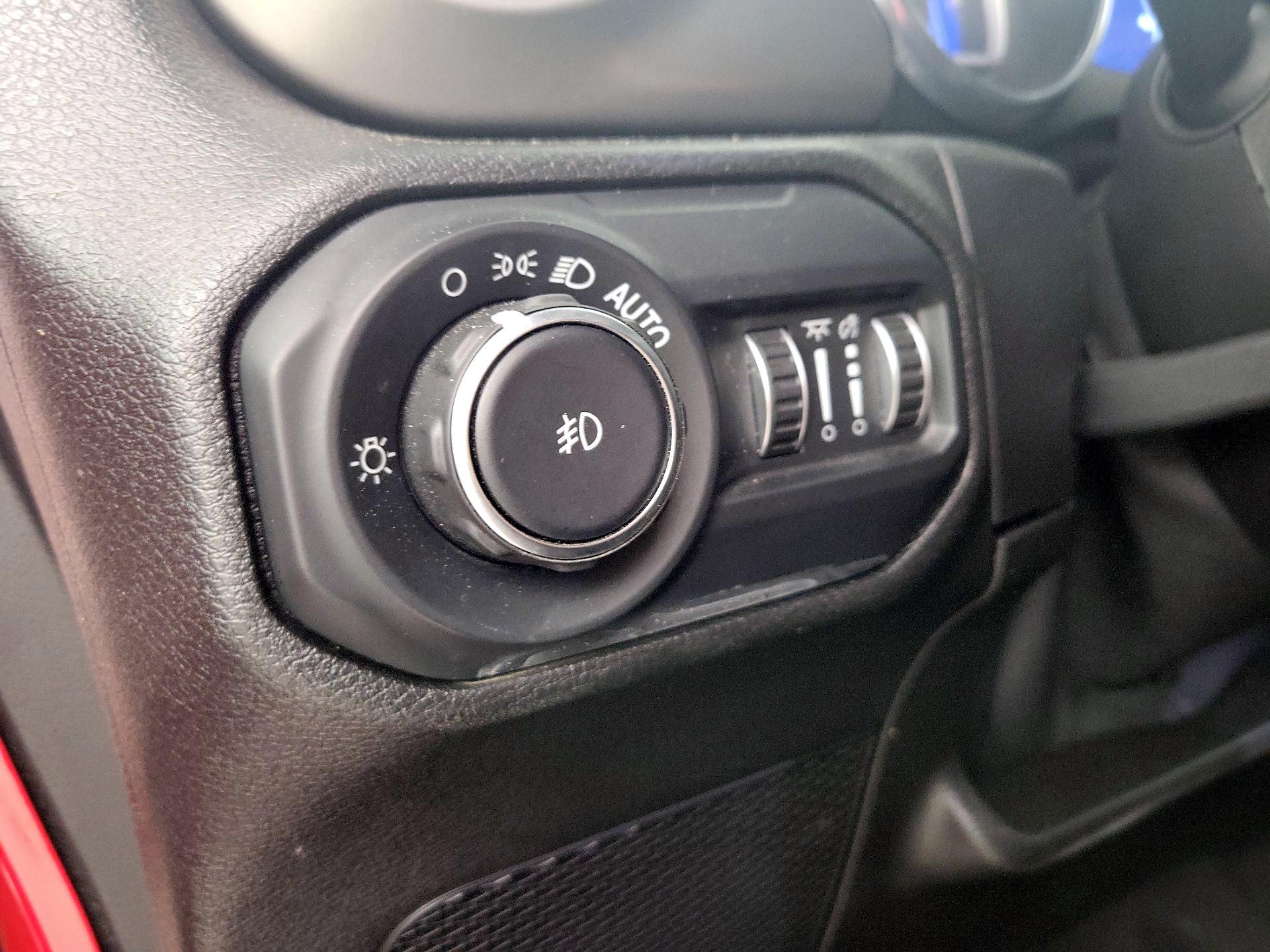 Thumbnail: 2021 Jeep Wrangler - 13