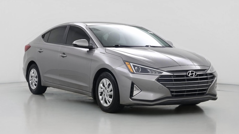 2020 Hyundai Elantra SE Hero Image