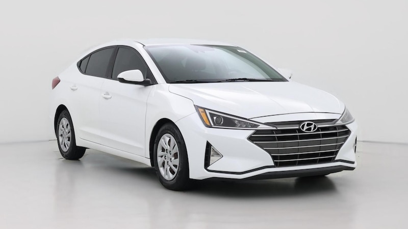 2020 Hyundai Elantra SE Hero Image