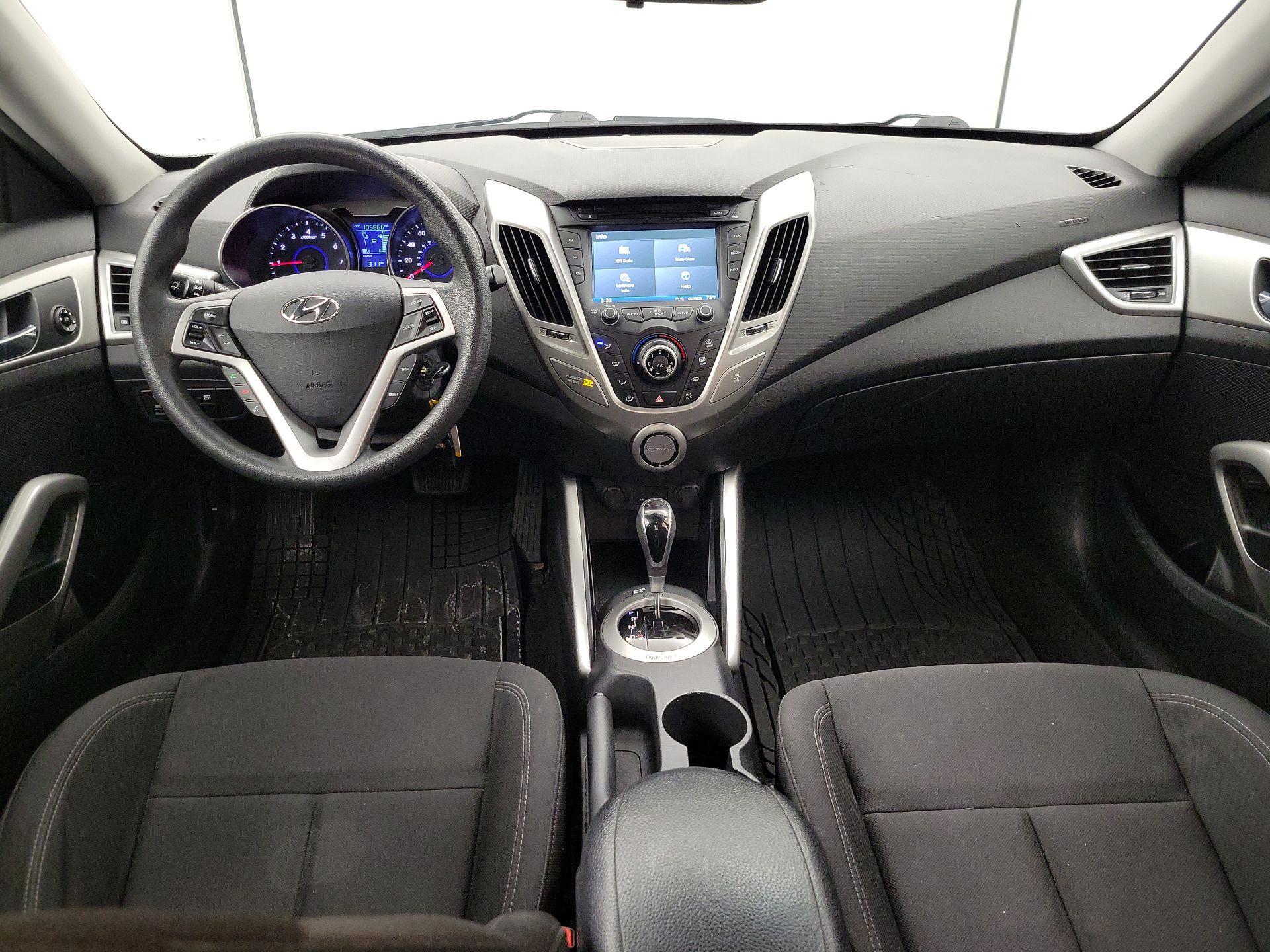 Thumbnail: 2015 Hyundai Veloster - 9