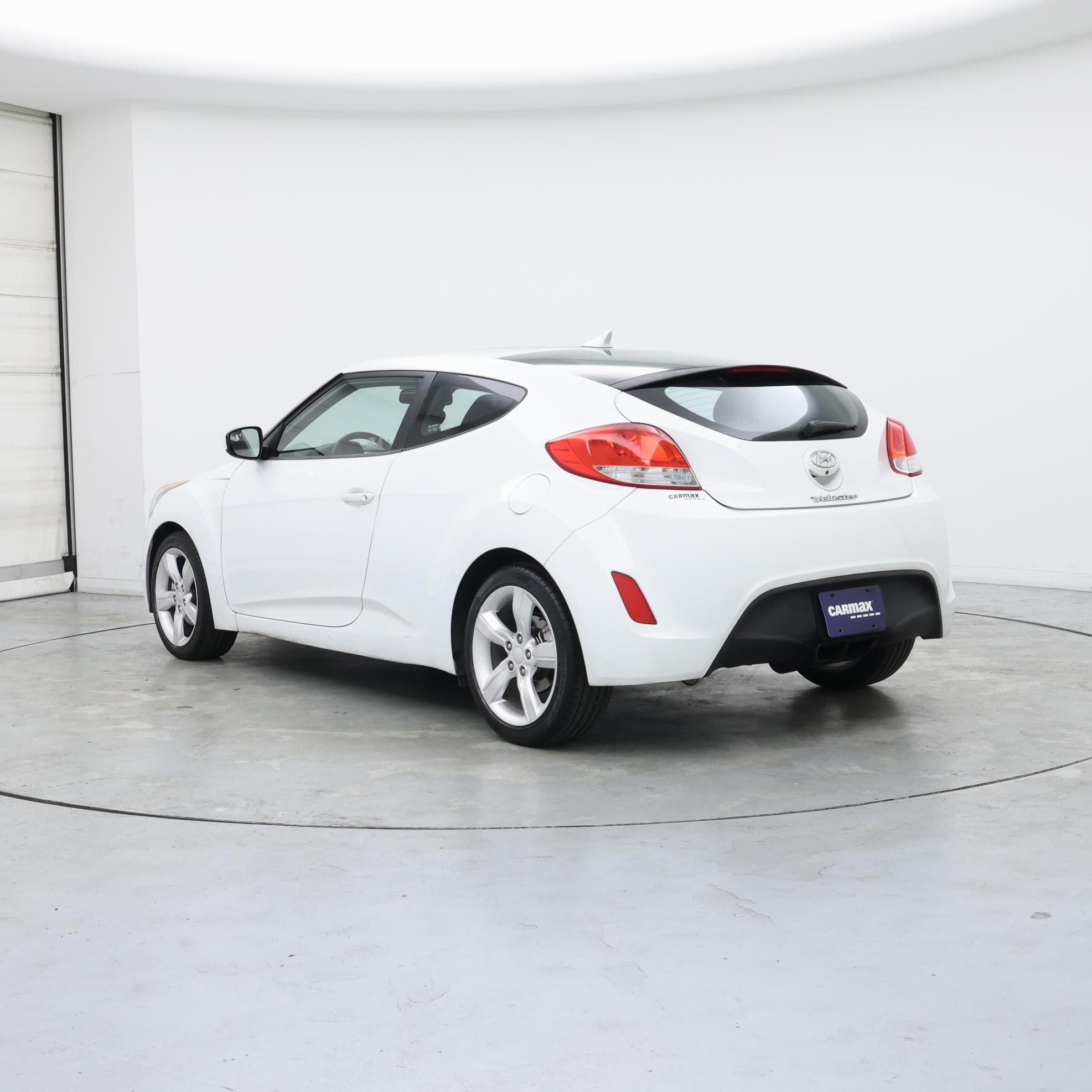 Thumbnail: 2015 Hyundai Veloster - 2
