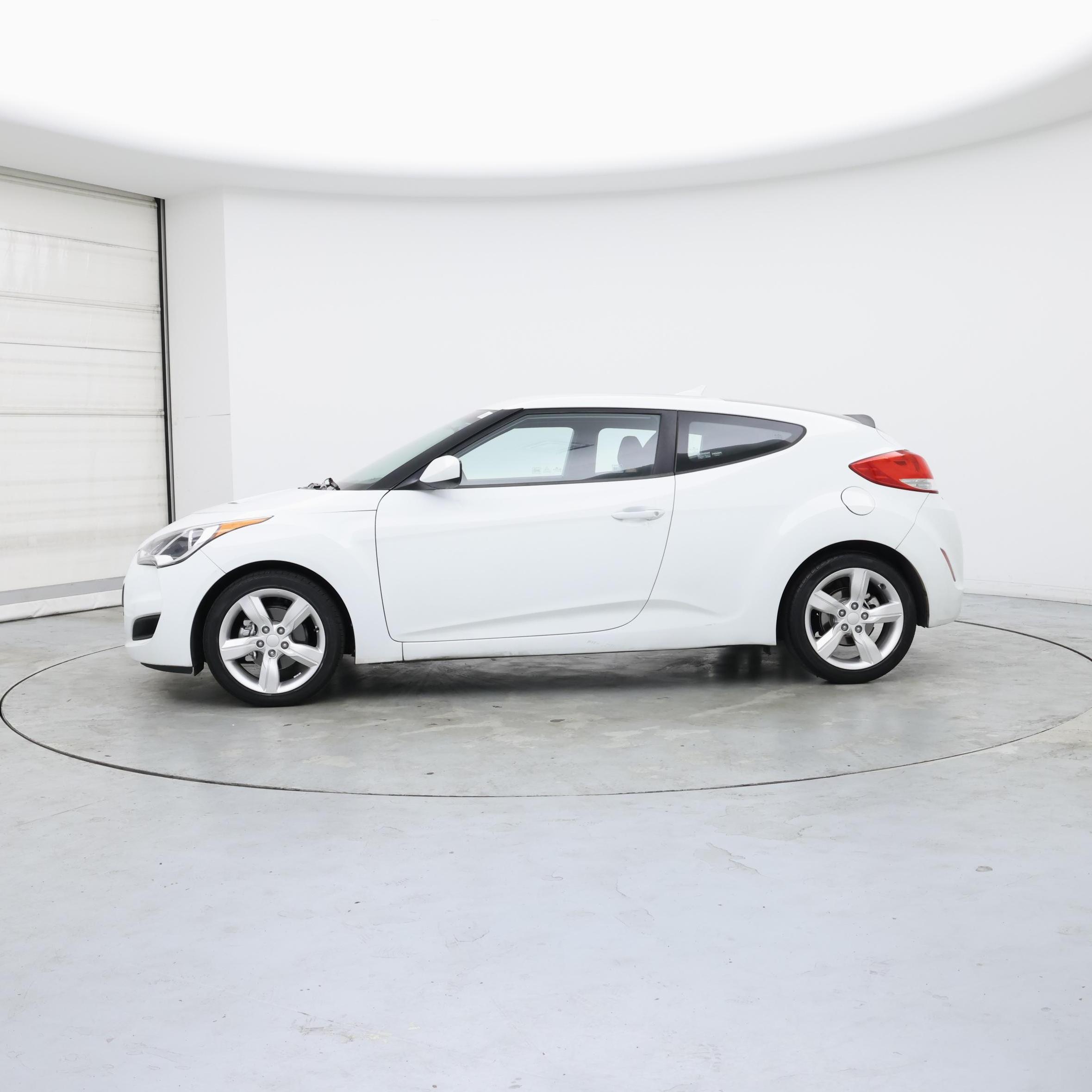 Thumbnail: 2015 Hyundai Veloster - 3