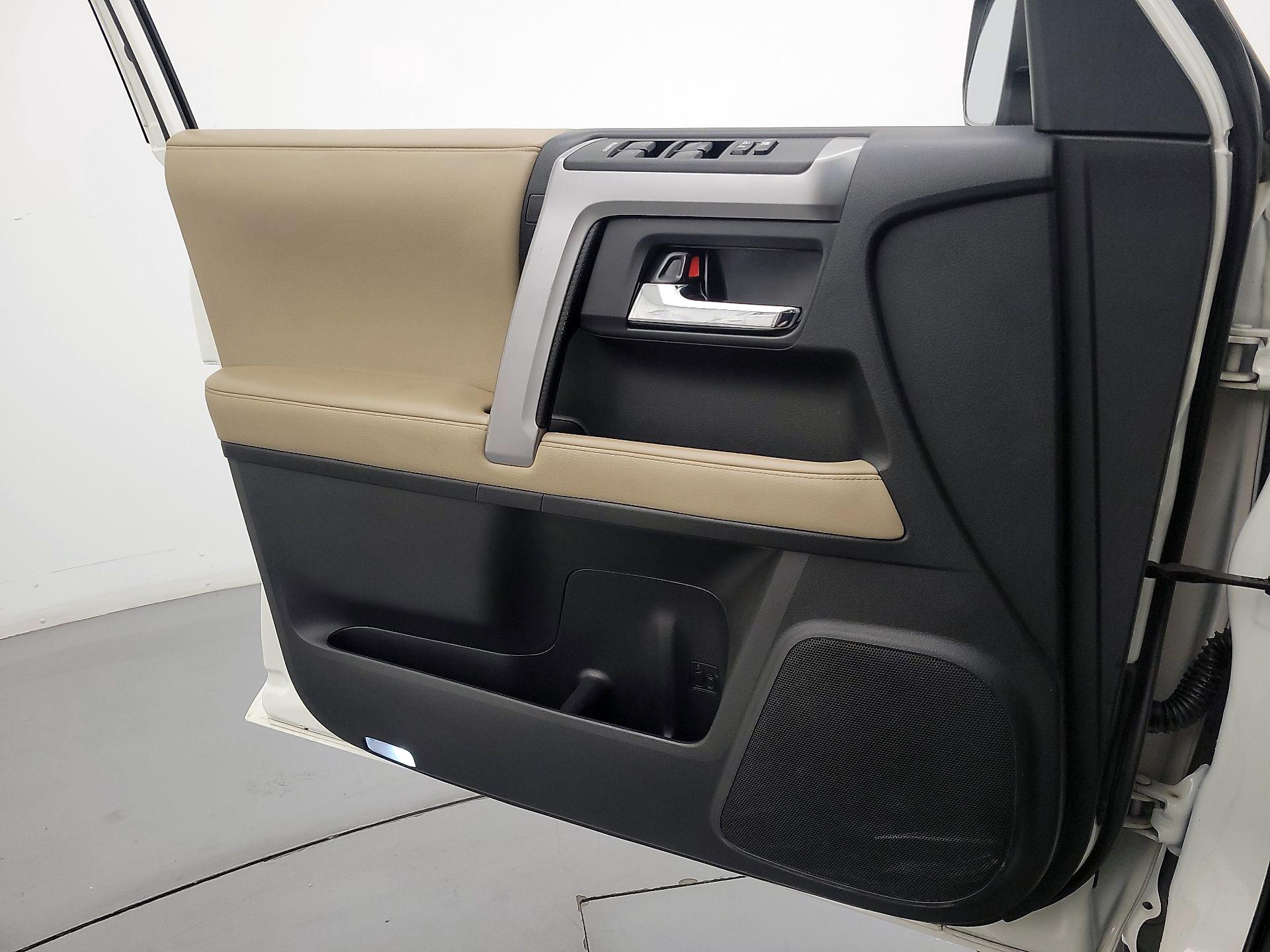 Thumbnail: 2021 Toyota 4Runner - 12