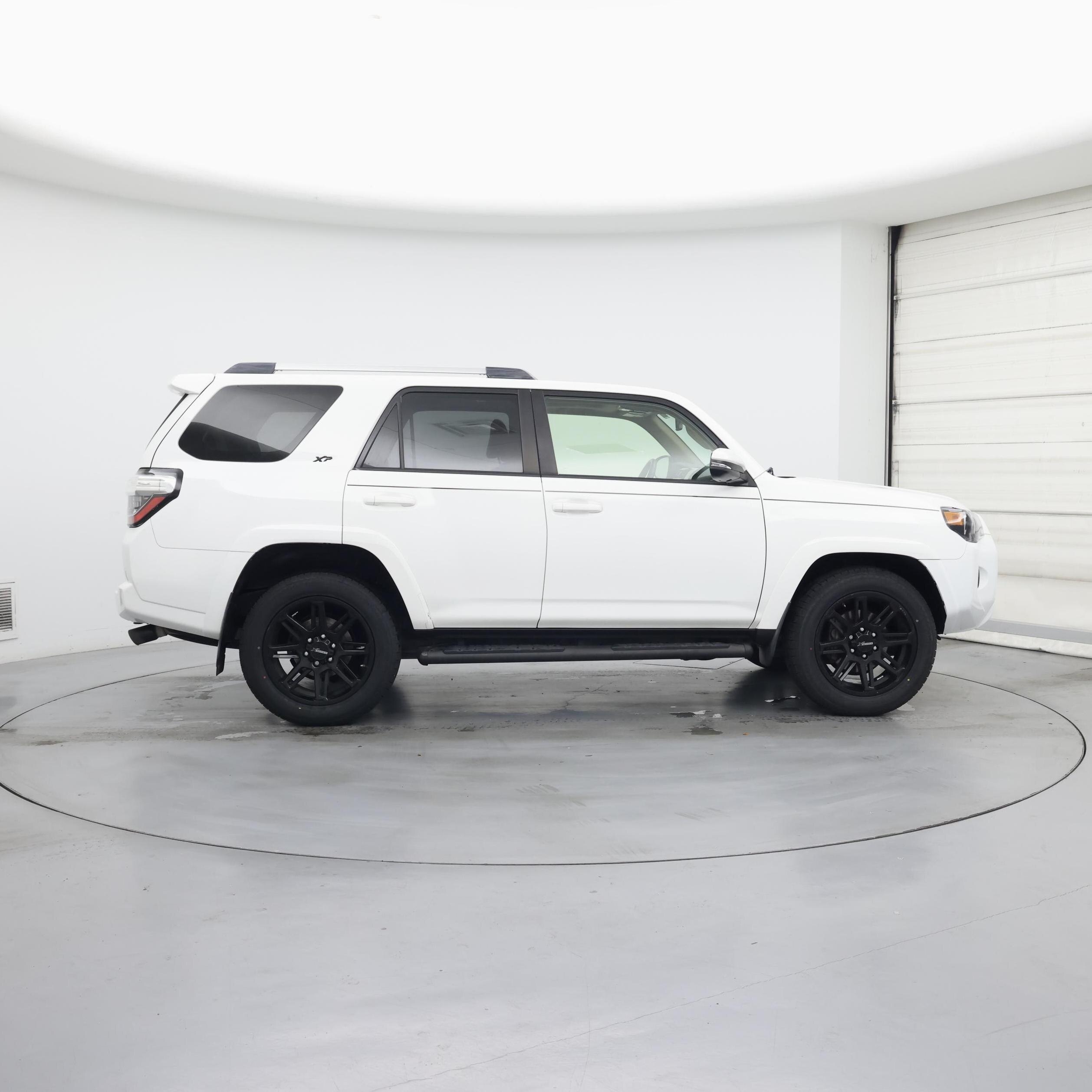 Thumbnail: 2021 Toyota 4Runner - 7
