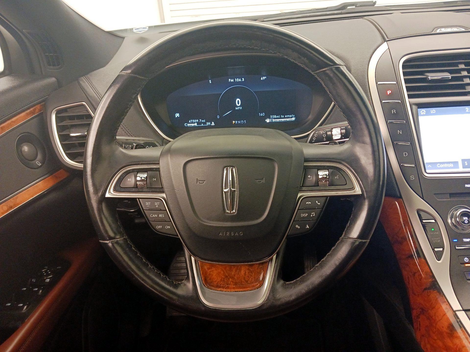 Thumbnail: 2020 Lincoln Nautilus - 10