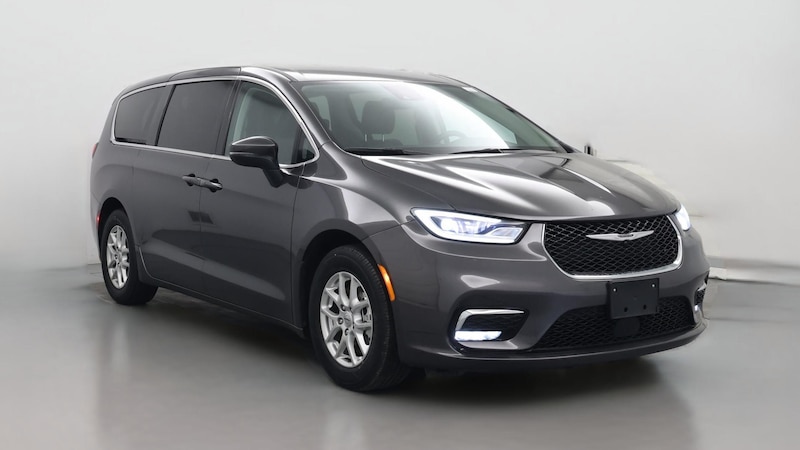 2023 Chrysler Pacifica Touring L Hero Image