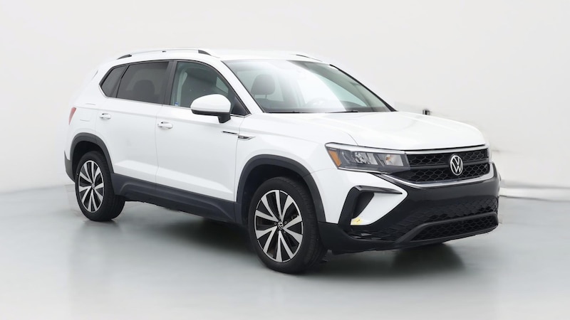 2022 Volkswagen Taos SE Hero Image