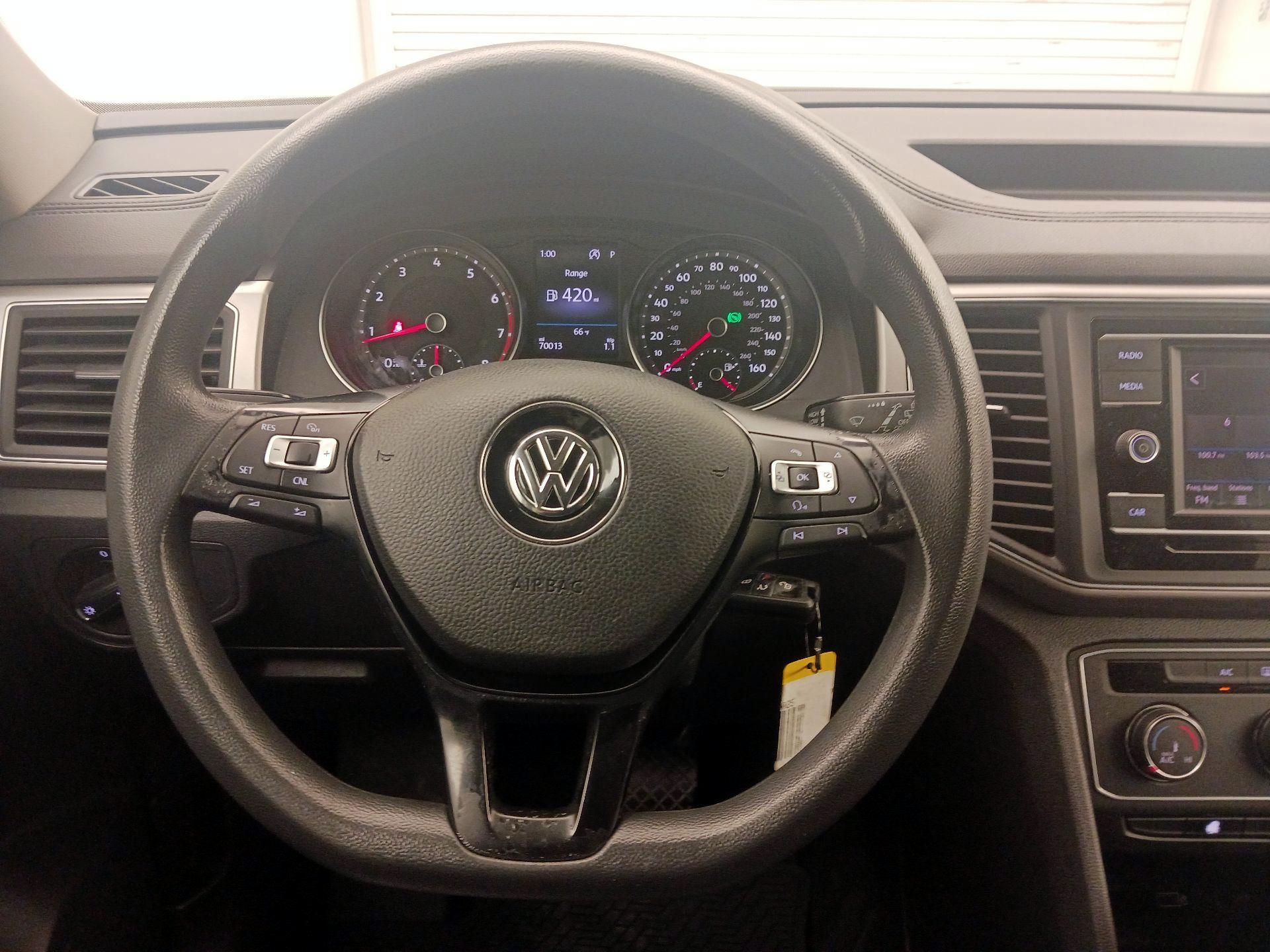 Thumbnail: 2018 Volkswagen Atlas - 10