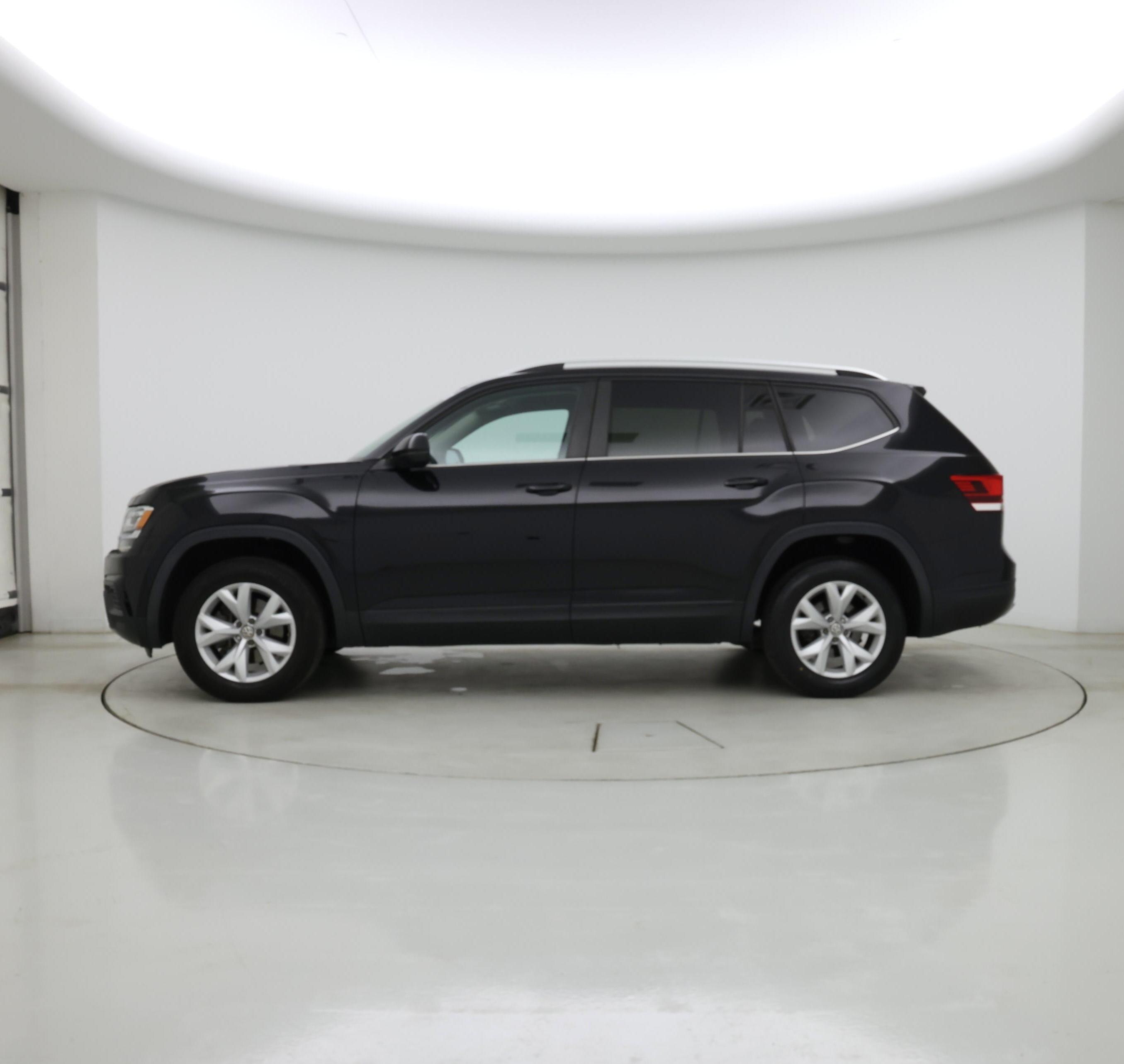 Thumbnail: 2018 Volkswagen Atlas - 3