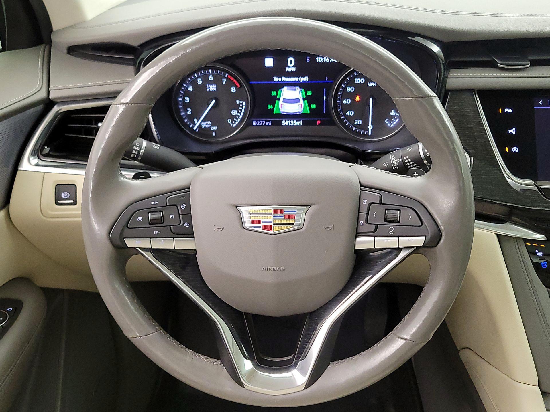 Thumbnail: 2020 Cadillac XT6 - 10
