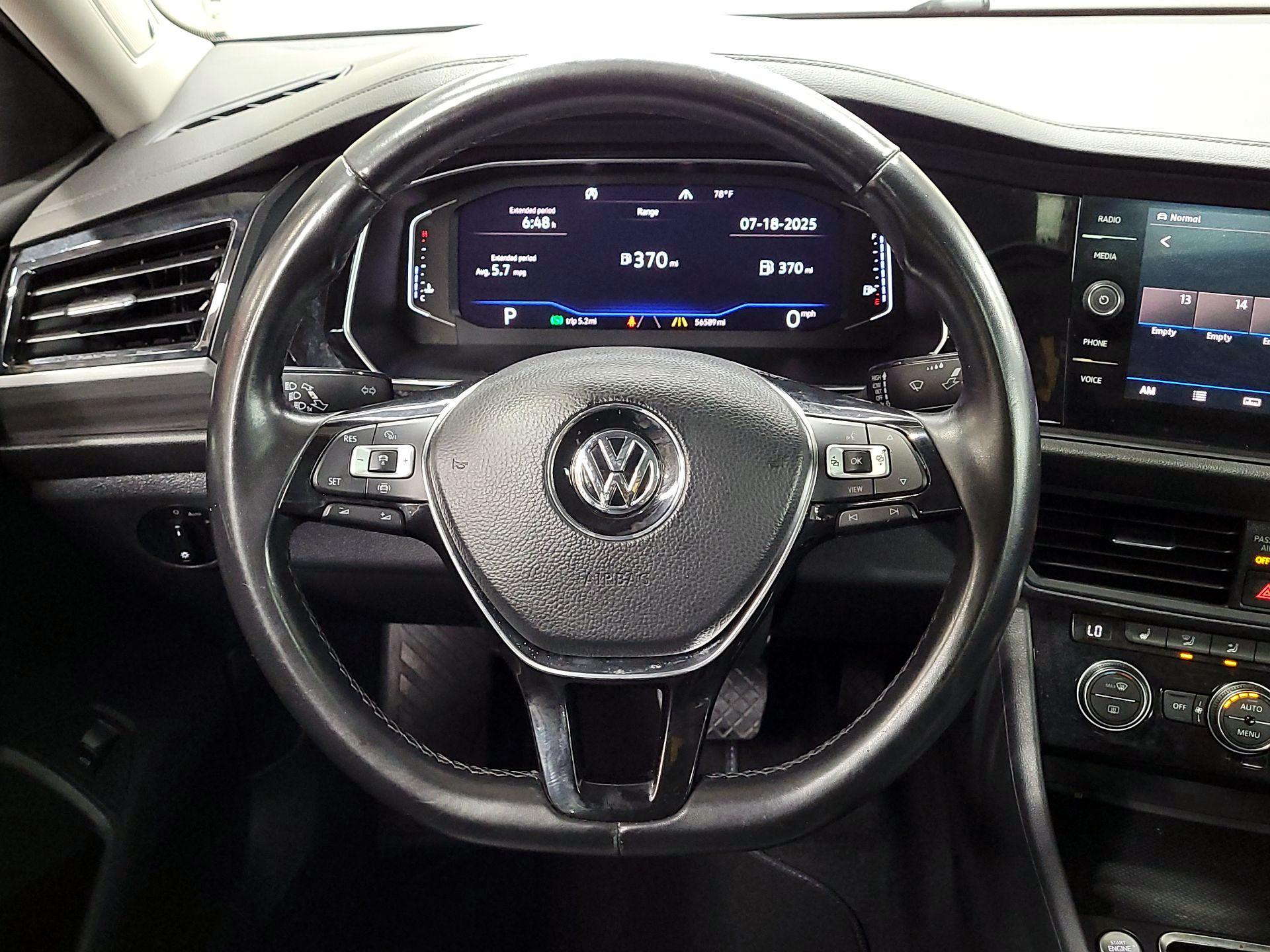 Thumbnail: 2019 Volkswagen Jetta - 10