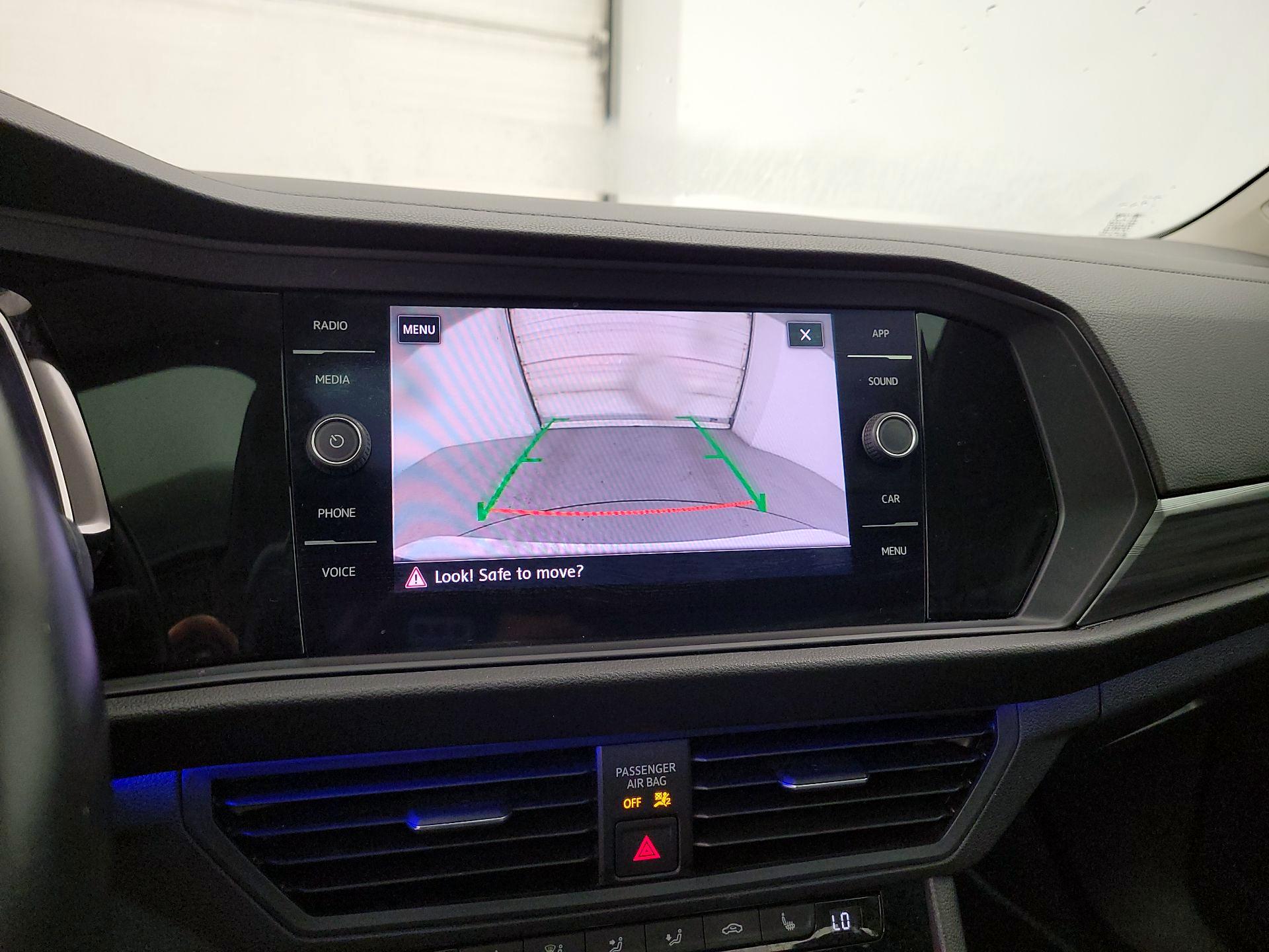 Thumbnail: 2019 Volkswagen Jetta - 14